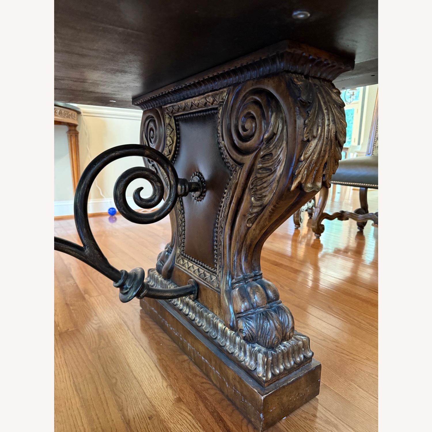 Ferguson Copeland Dining Table With 2 Leaves - image-5