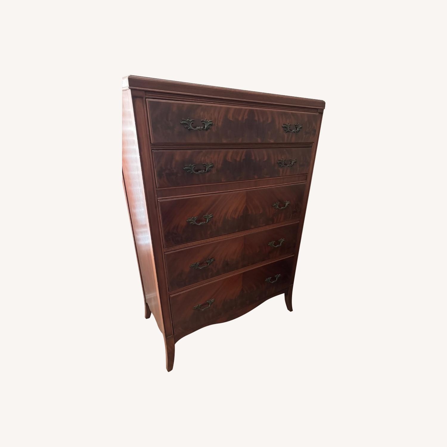 Antique Flame Mahogany Bachelors Chest - image-0