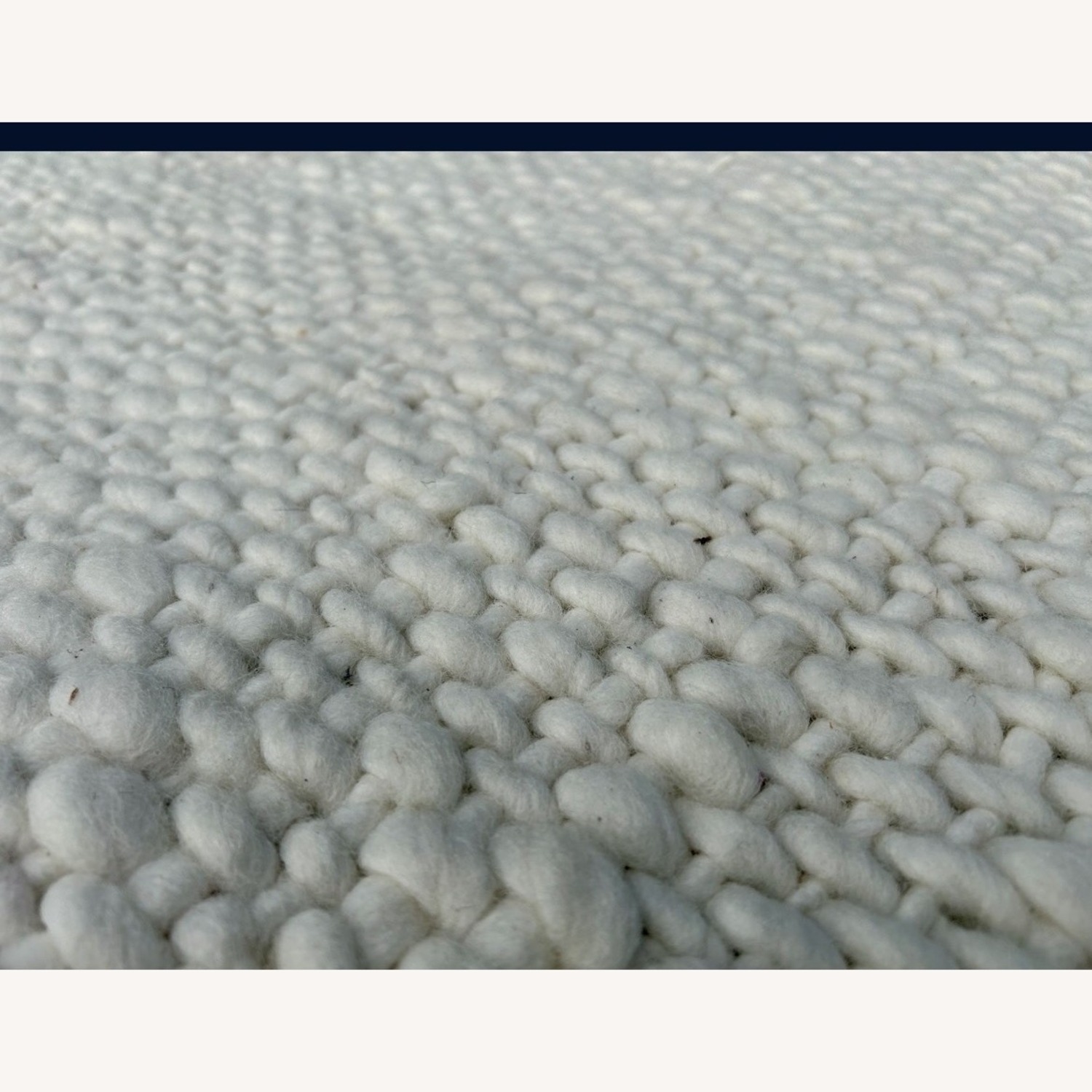 Stark %100 Wool Carpet - image-1