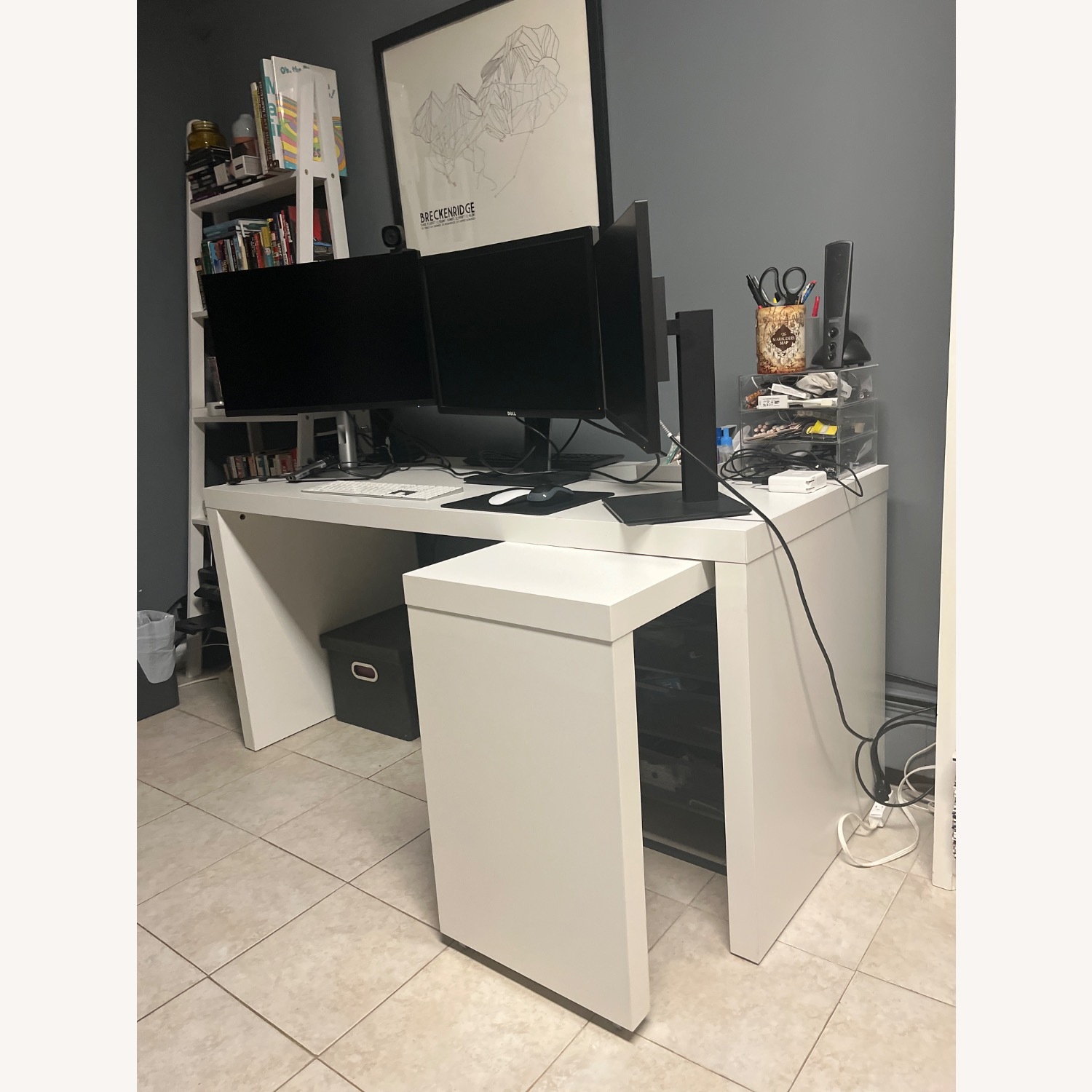 【美品】ホワイト シンプルデザイン パソコンデスク　IKEA MALM マルム 美品】ホワイト シンプルデザイン パソコンデスク IKEA MALM マルム