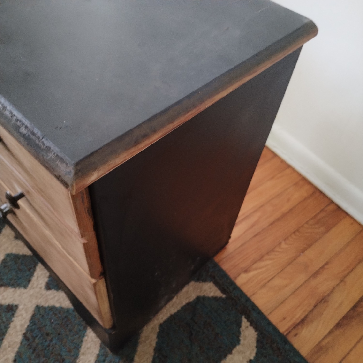 Ashley Bittersweet Nightstand - image-8