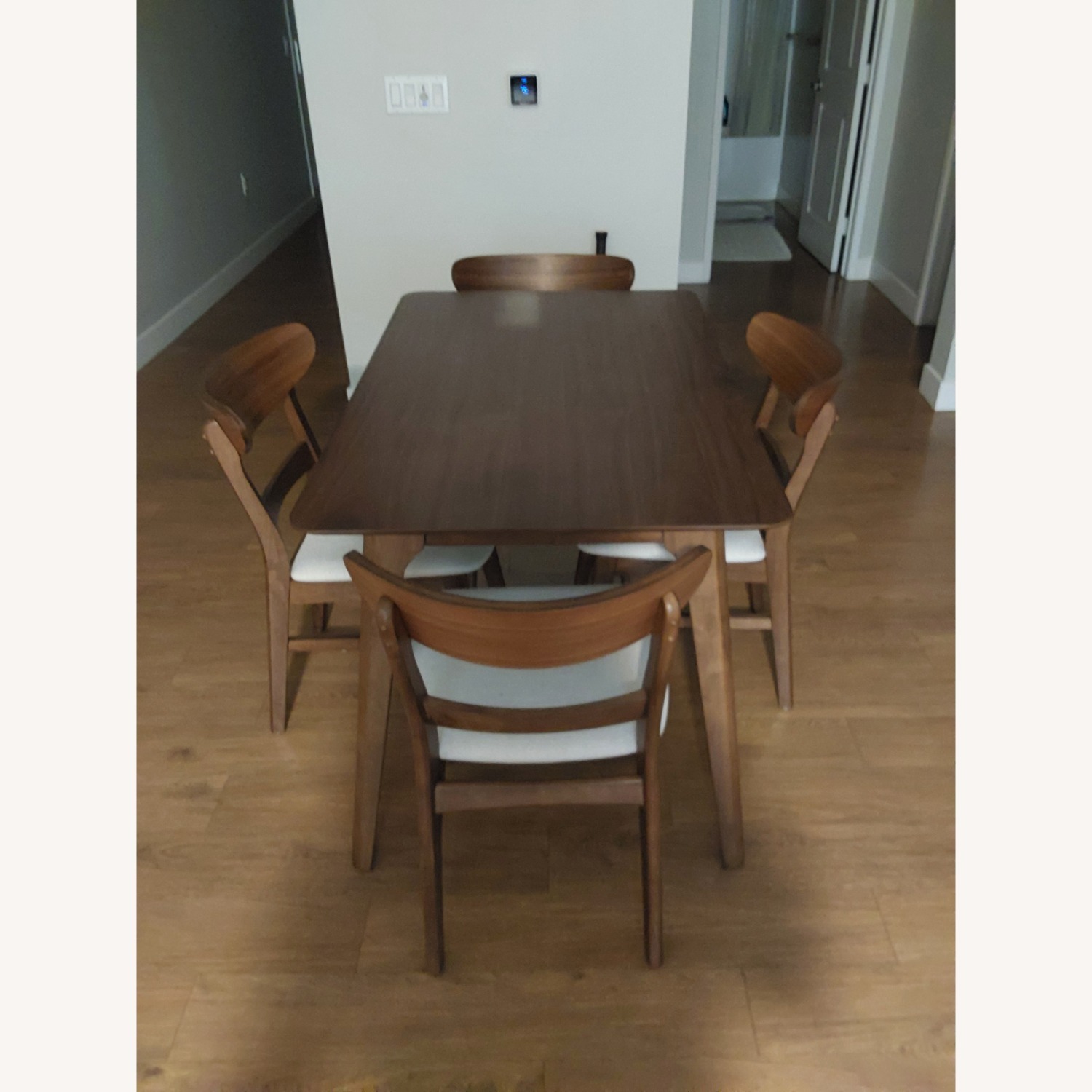 Wade Logan Dining Set 4 Chairs - image-1