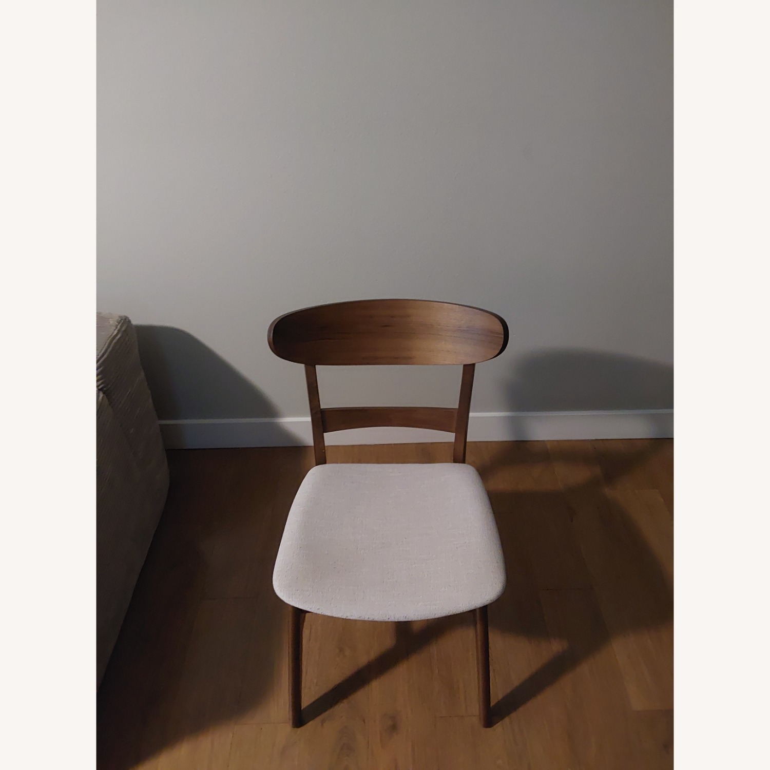 Wade Logan Dining Set 4 Chairs - image-4