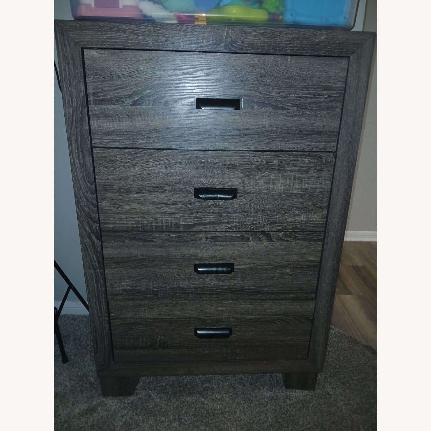 Side Dresser - image-1