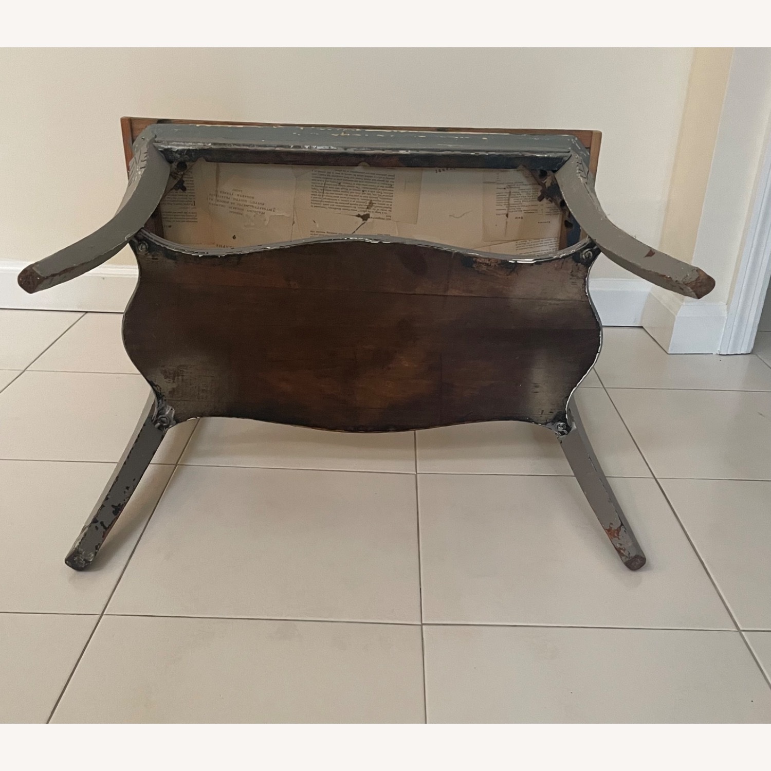 Vintage Table  - image-9