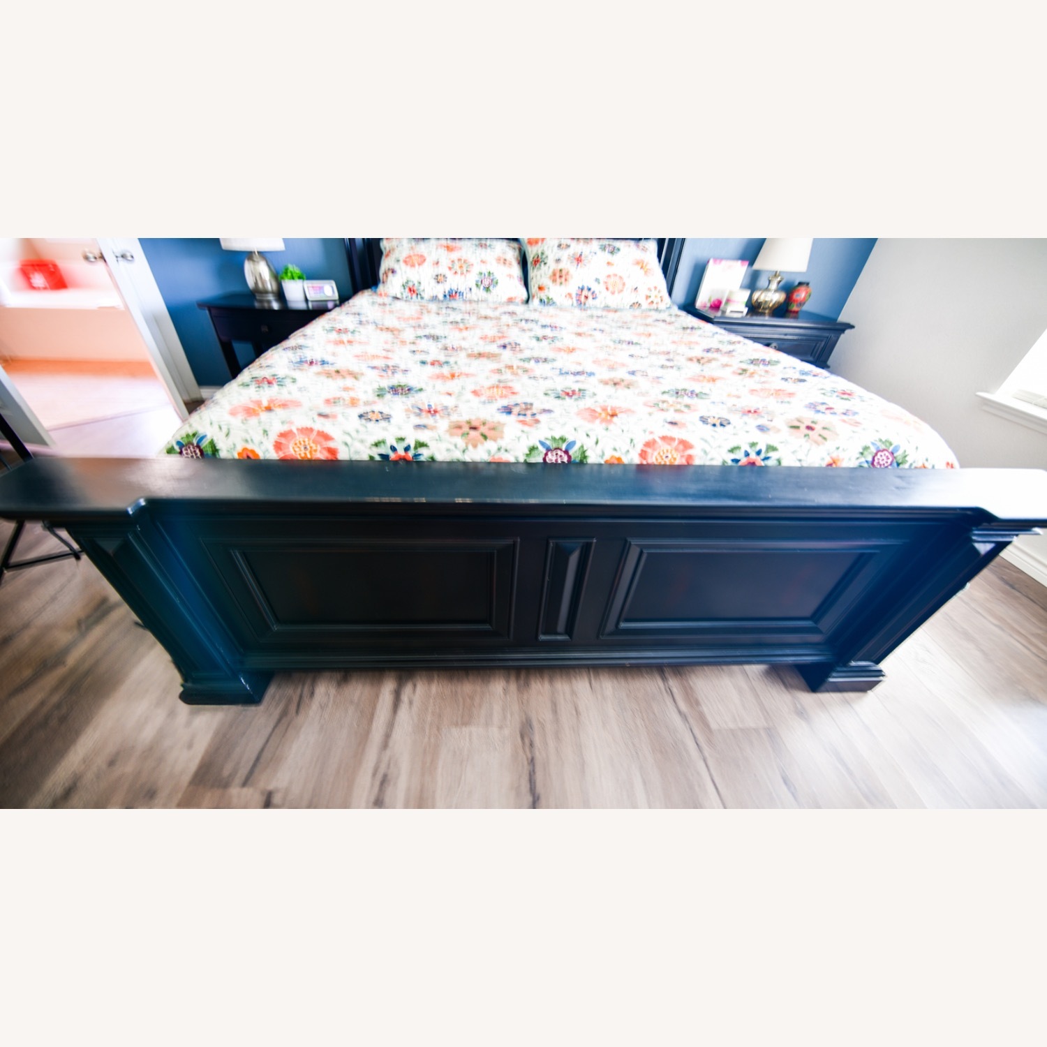 Havertys Vintage Bedframe - image-5