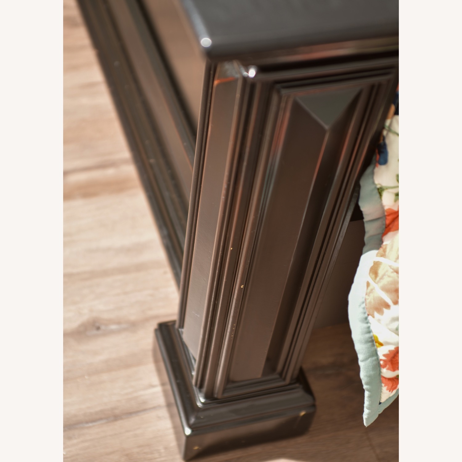 Havertys Vintage Bedframe - image-6