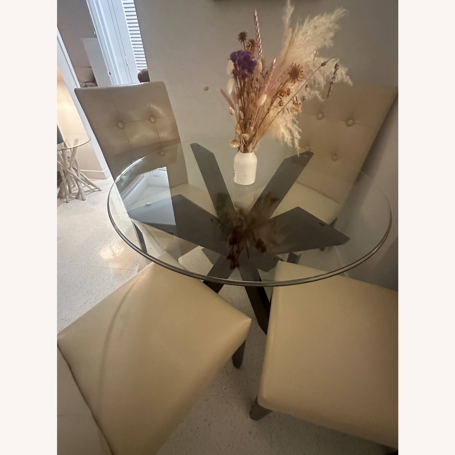 Cozy Dining Tables With 4 Leather Chairs - image-4