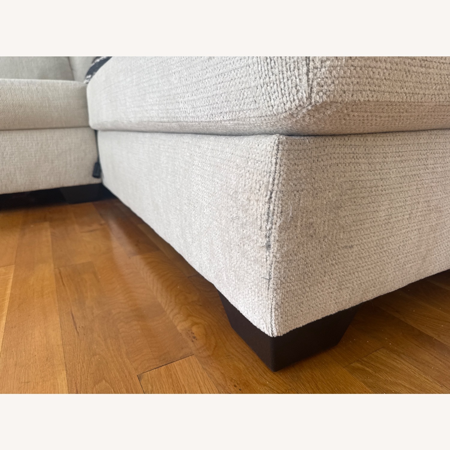 Cambri 2-Piece Sectional with Chaise - image-2