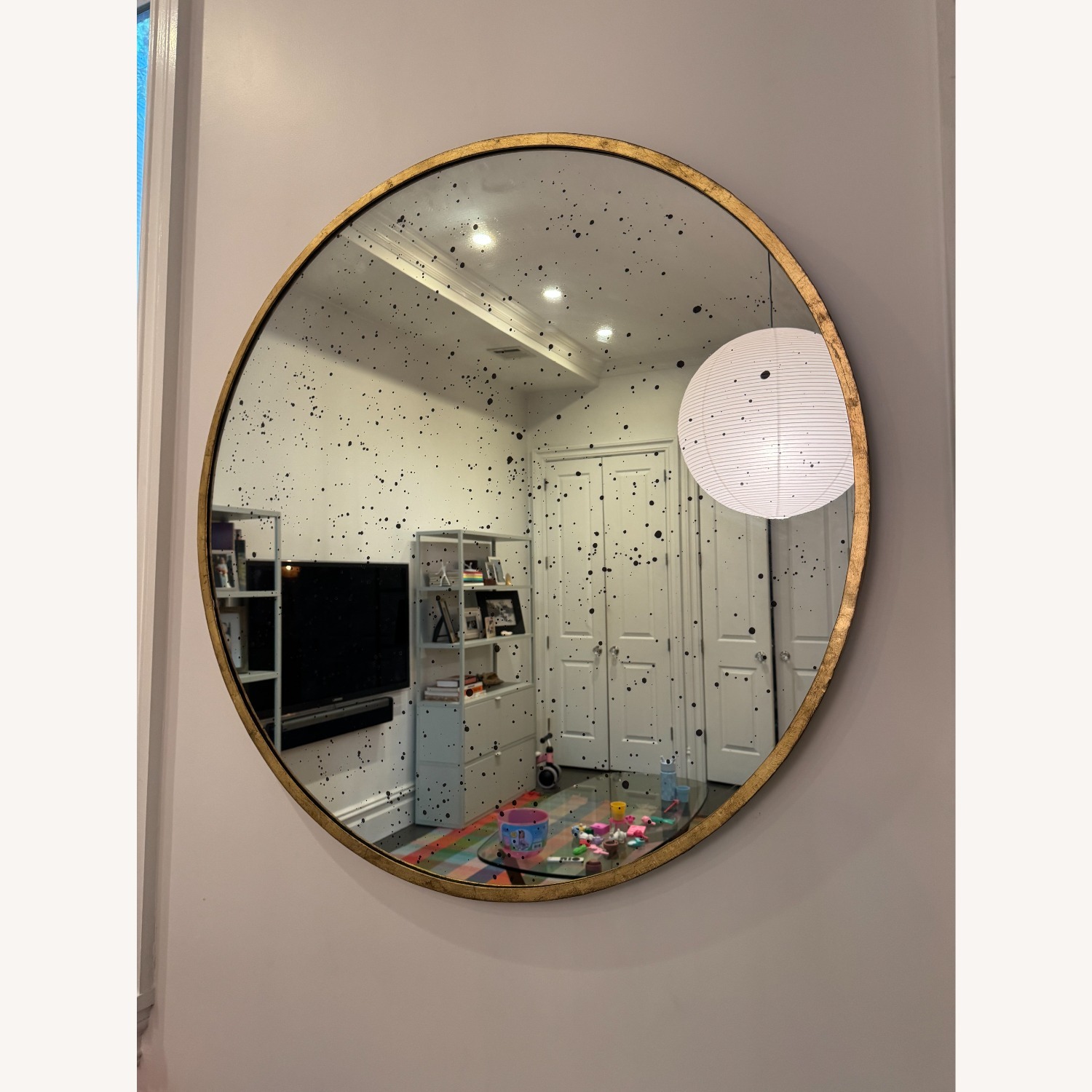 Gold Round Wall Mirror with Antique Finish - image-1
