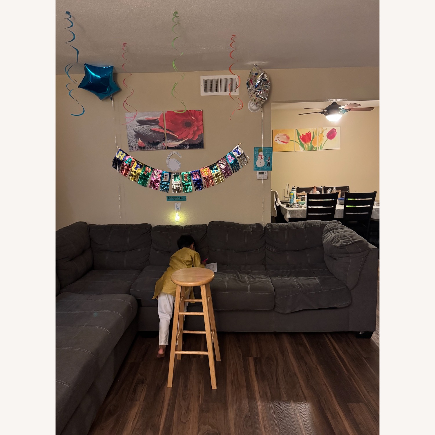 Ashley Sectional Sofa - image-3