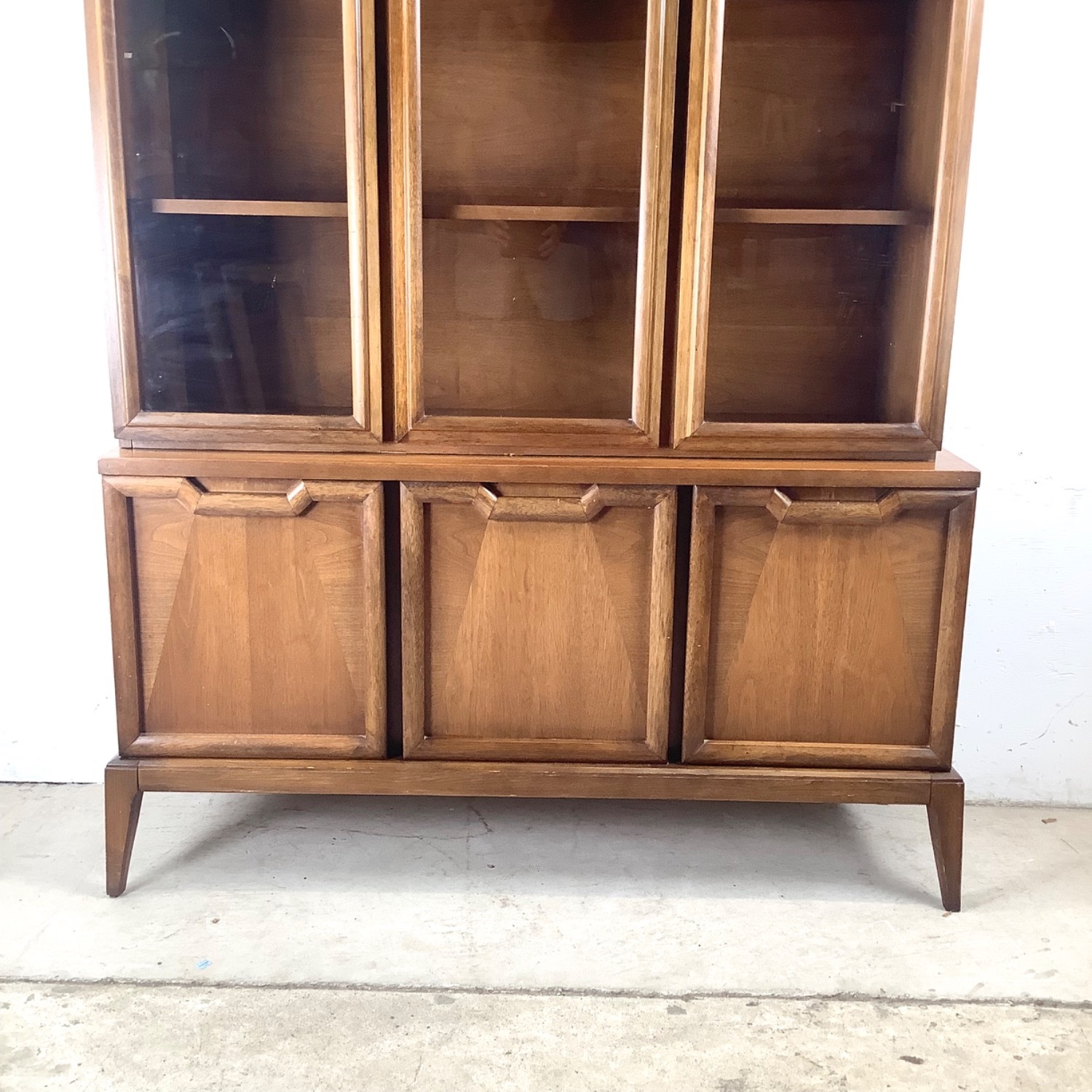 Mid-Century Sideboard W China Cabinet - image-4