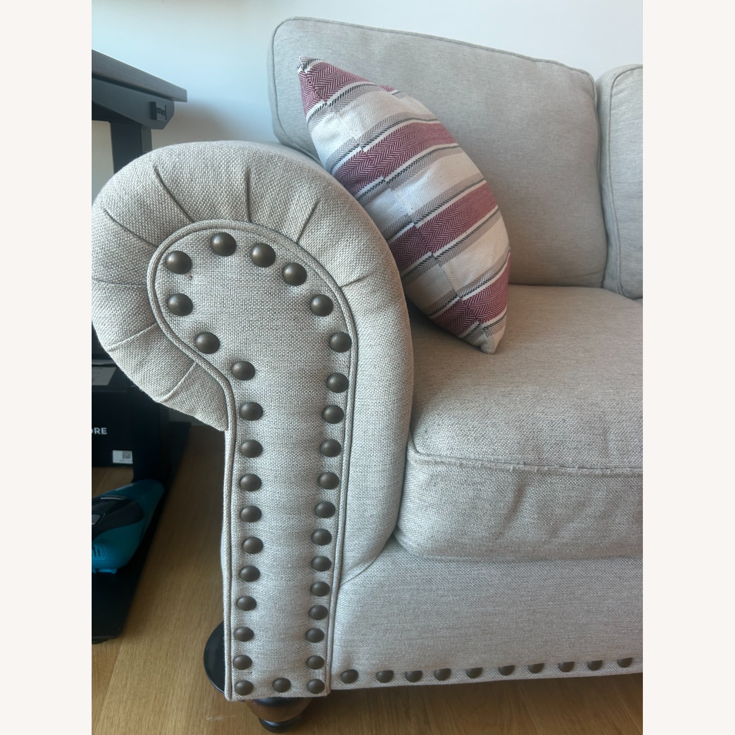 Raymour & Flanigan Corliss Three-Seat W Ottoman - image-5