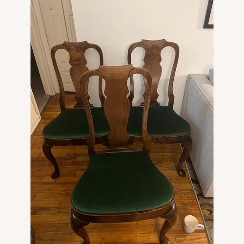 Used Queen Anne Style Dining Chairs for sale on AptDeco