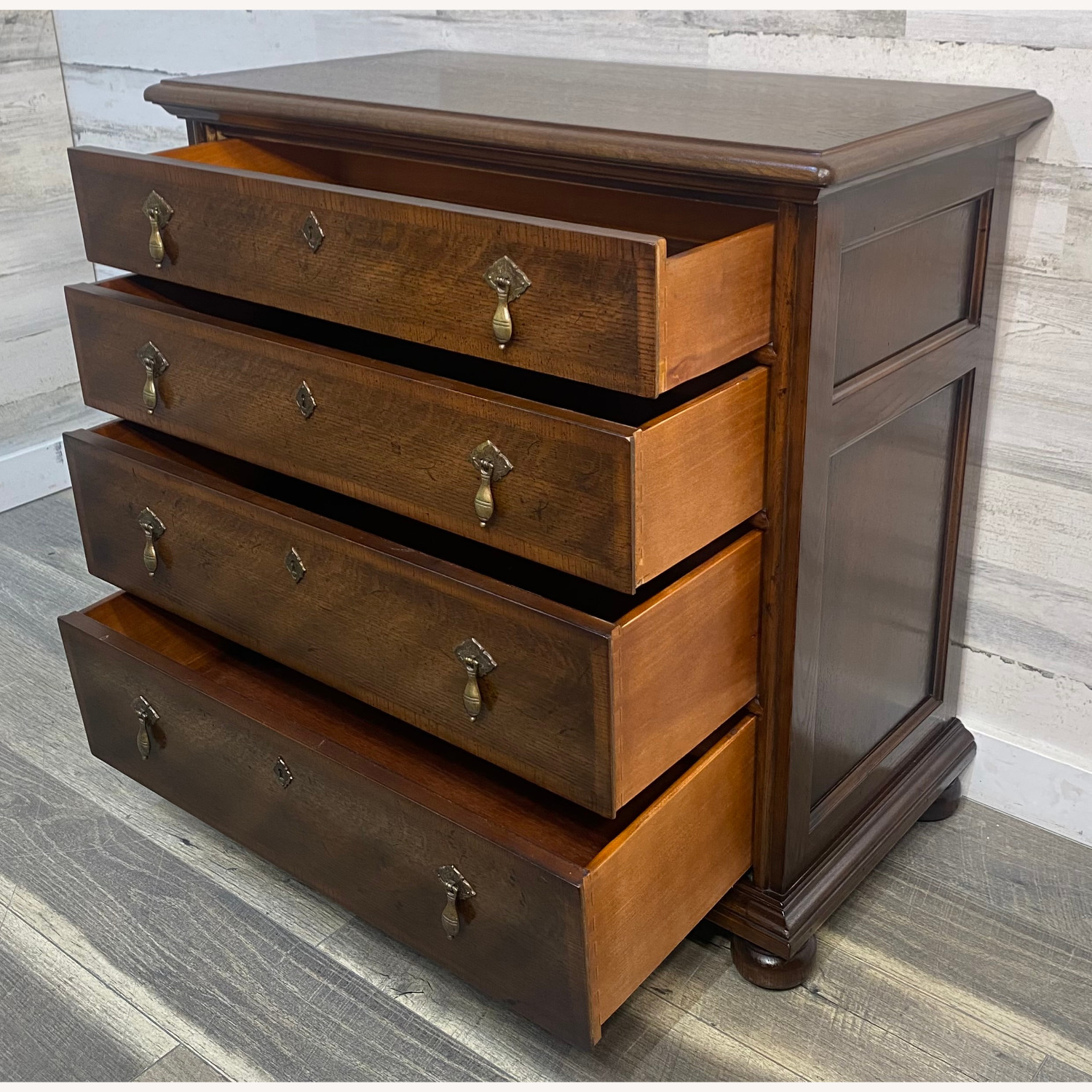 Antique Henredon Dresser Chest  - image-6