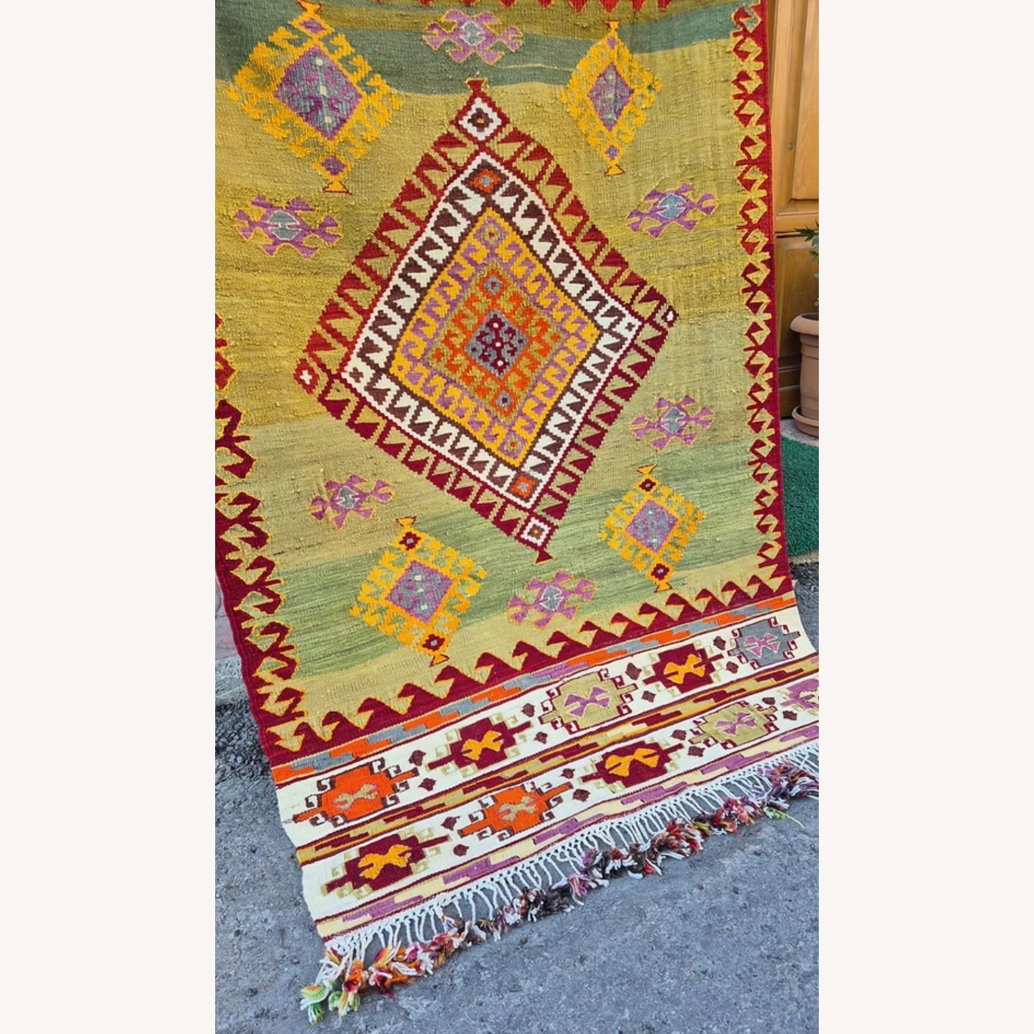 Vintage Aegean Flat-Woven Rug in Pastel Pistachio - image-2