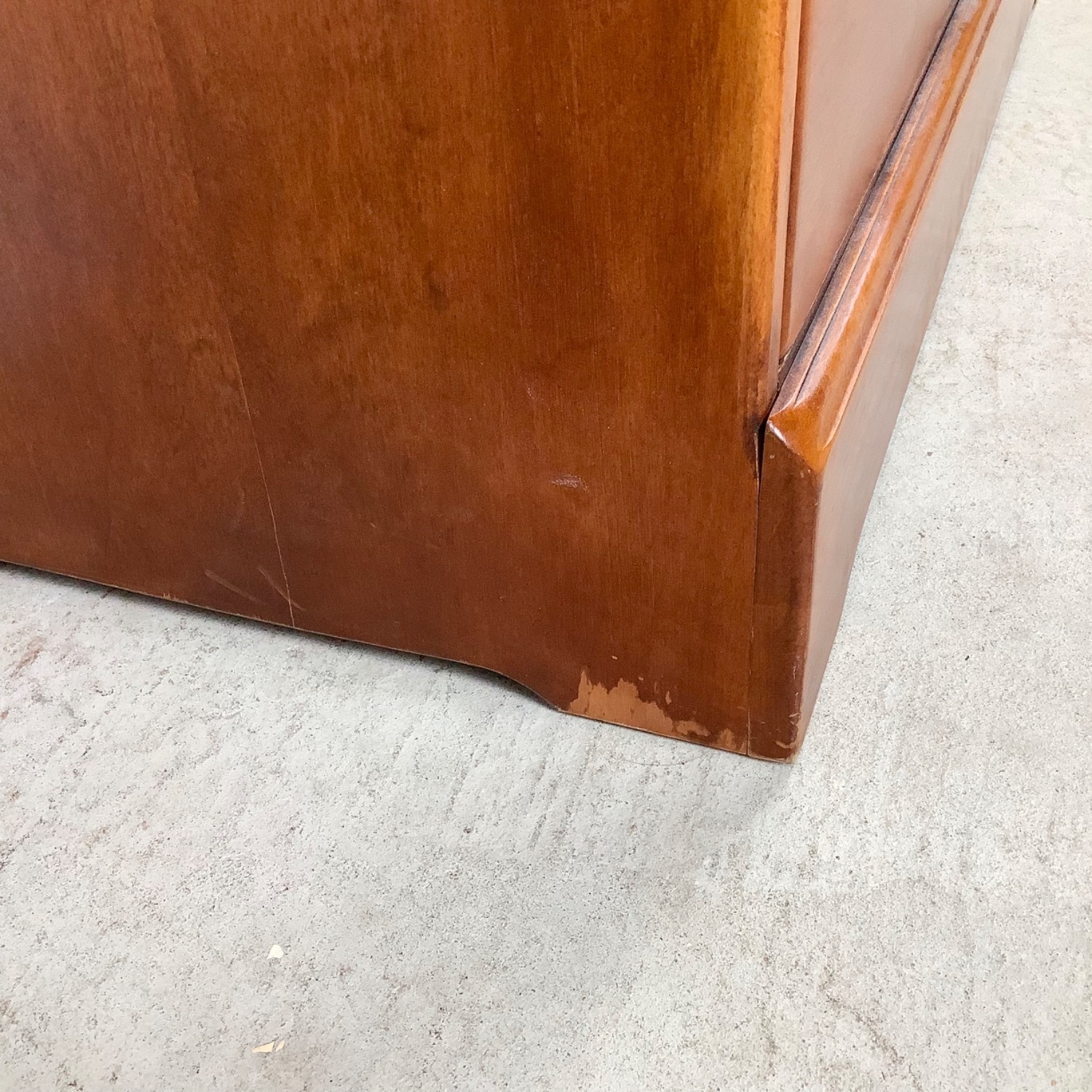 Vintage Cushman Four Drawer Dresser With Mirror - image-9