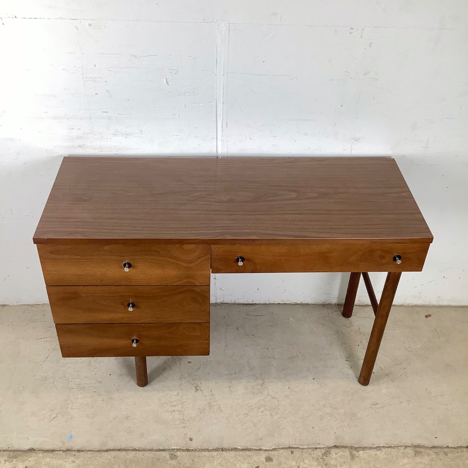 Mid-Century Writing Desk by Stanley - image-2
