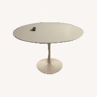 Eero Saarinen Round Dining Table