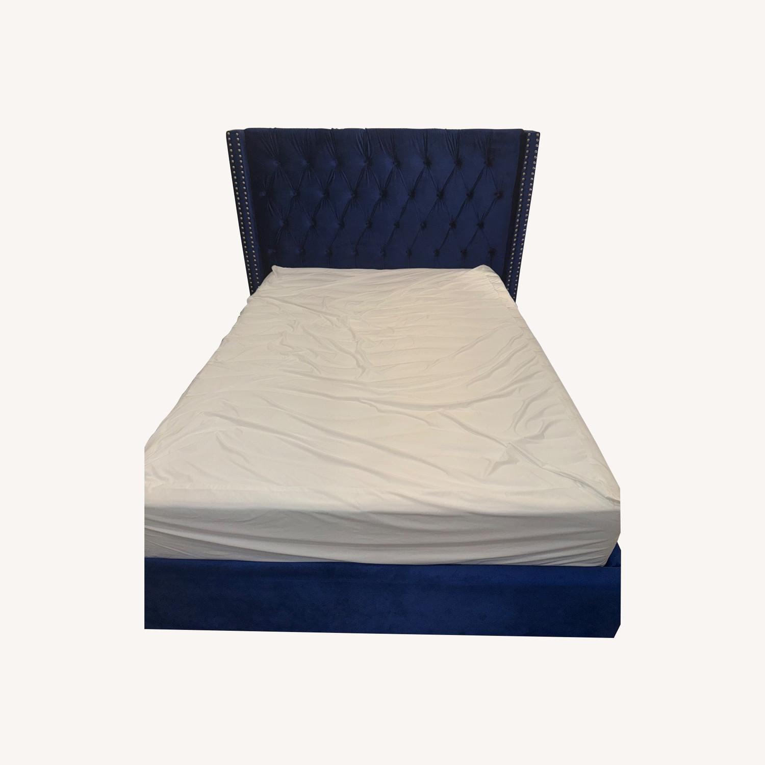 Baltimore County Blue Queen Bed - image-0
