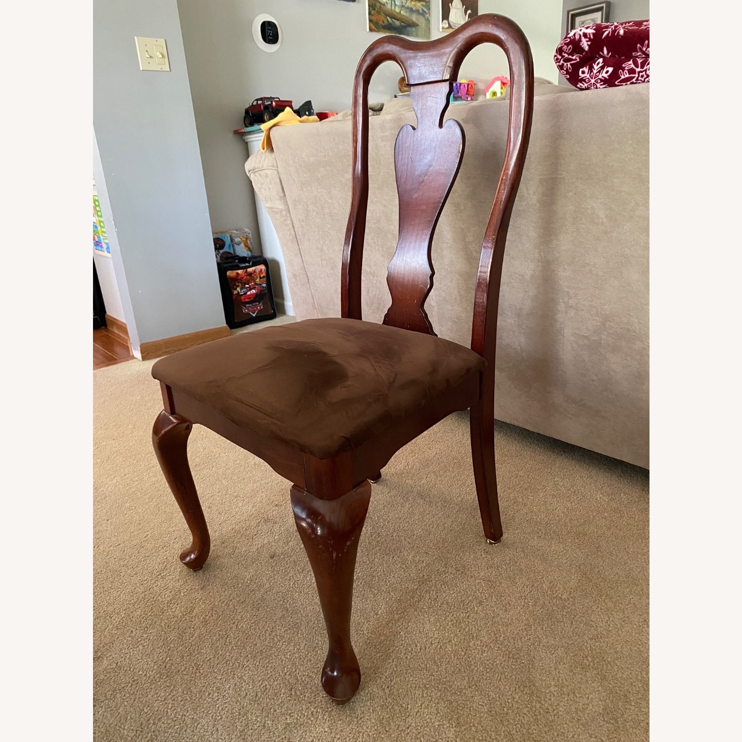 Dark Wood Dining Table 18in Leaf, and 6 Chairs - image-4