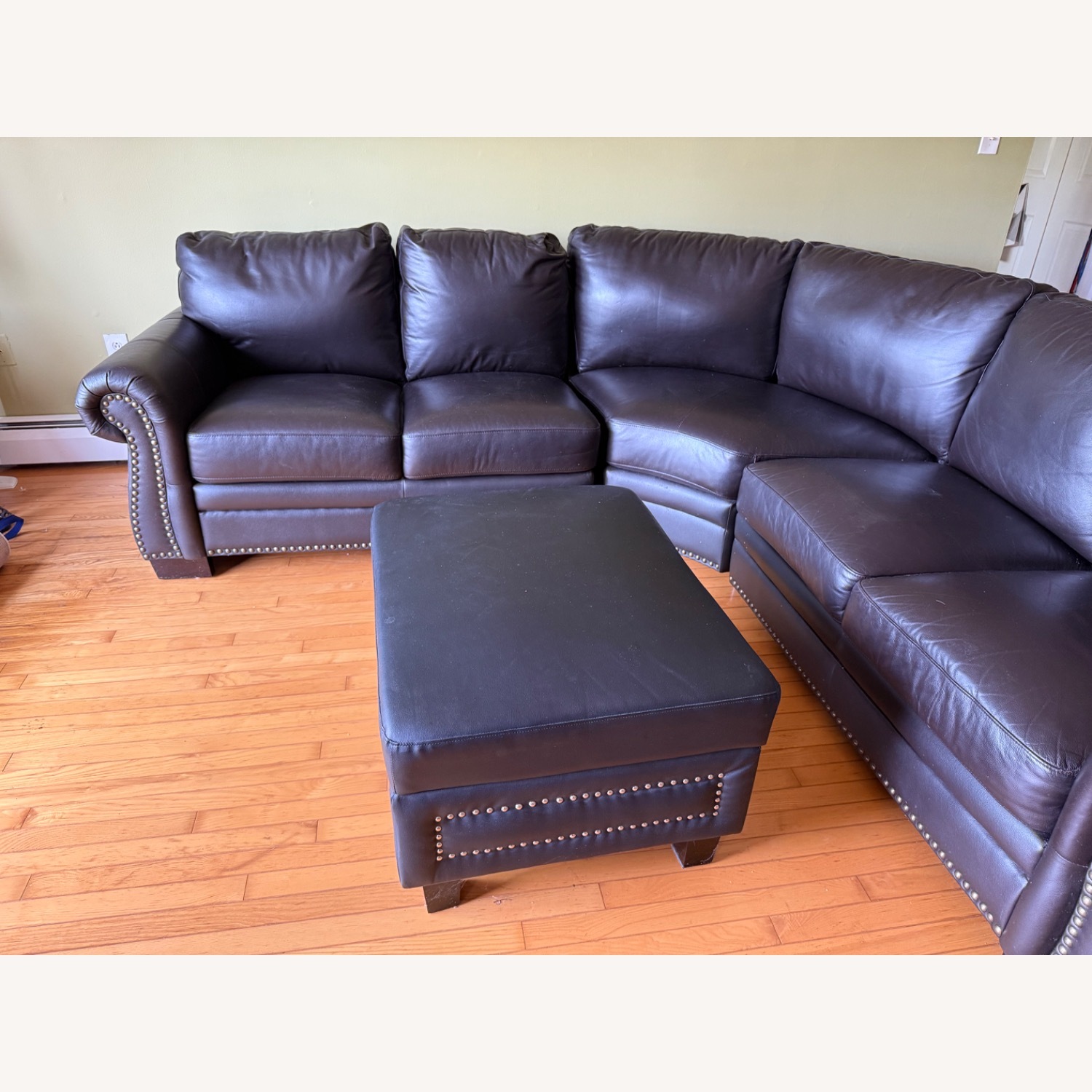 3-Piece Leather Sectional - image-2