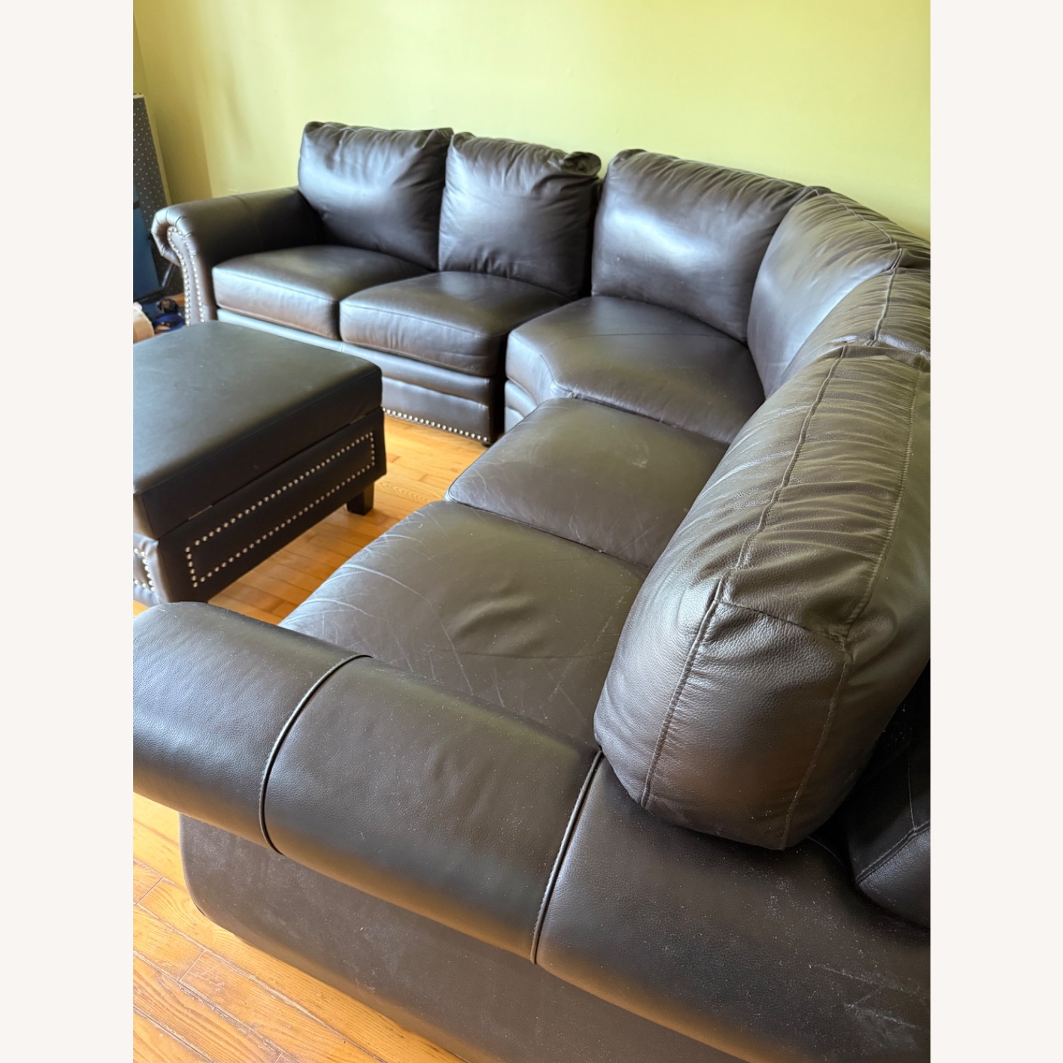3-Piece Leather Sectional - image-8