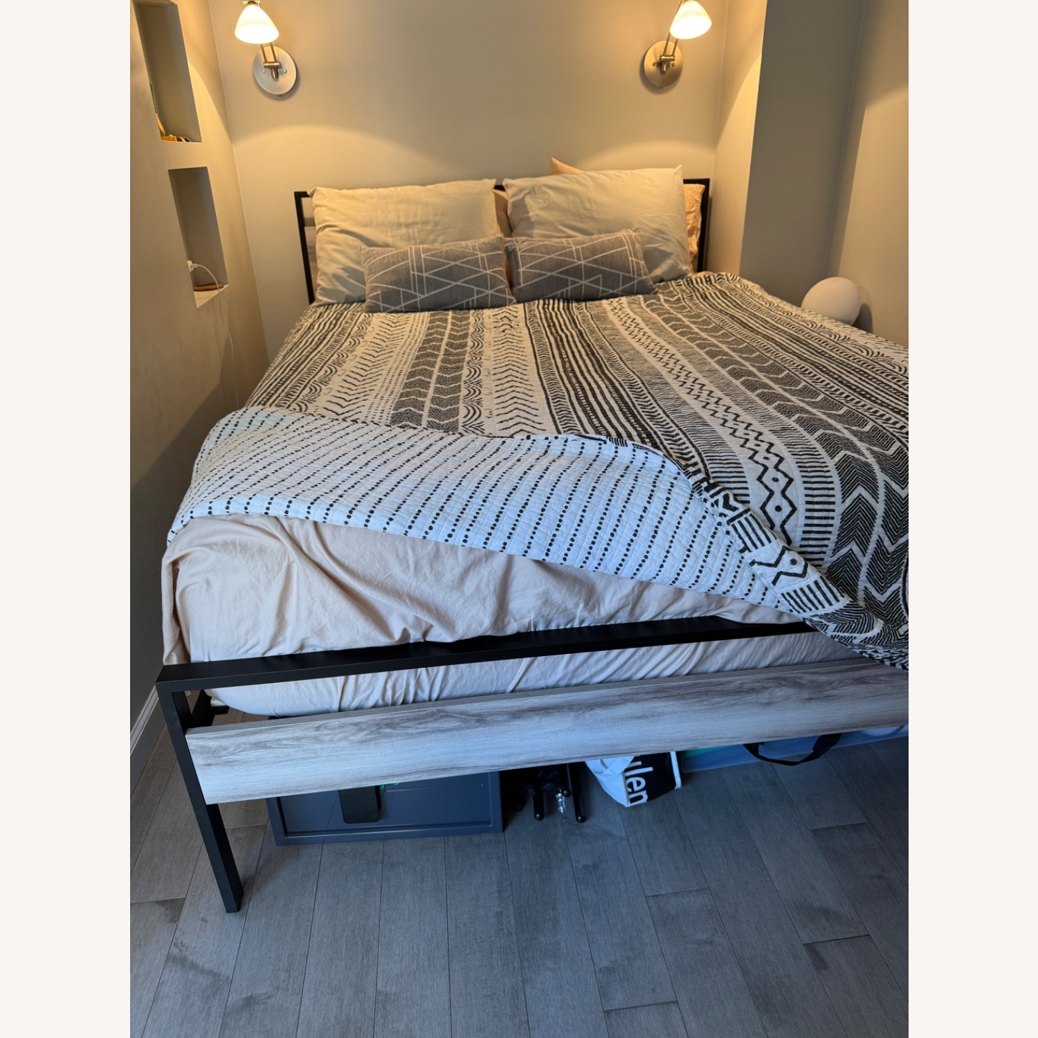 Jetty Platform Bed - Gray - image-5