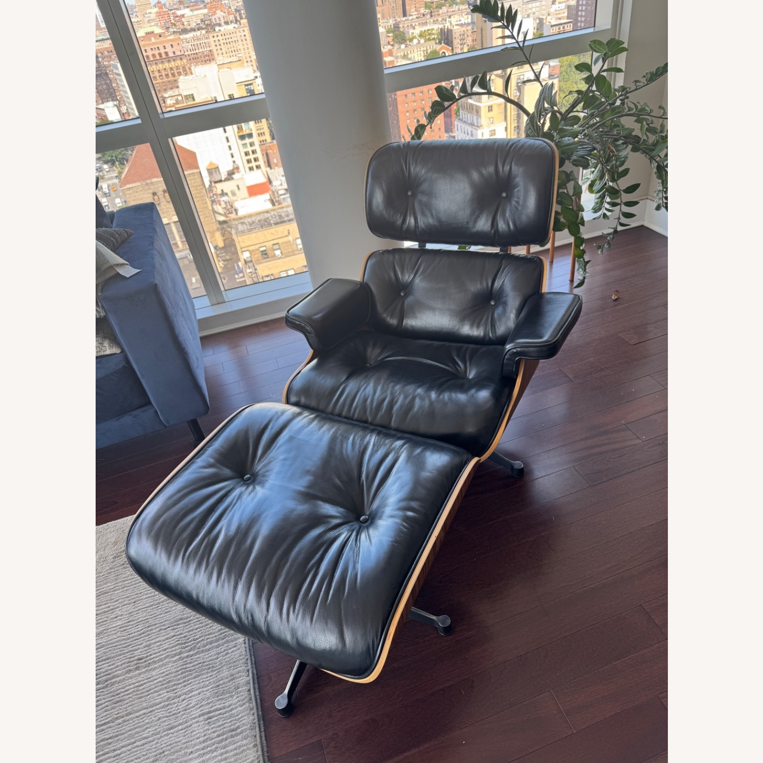 Manhattan Cabinetry Eames Chair - image-3