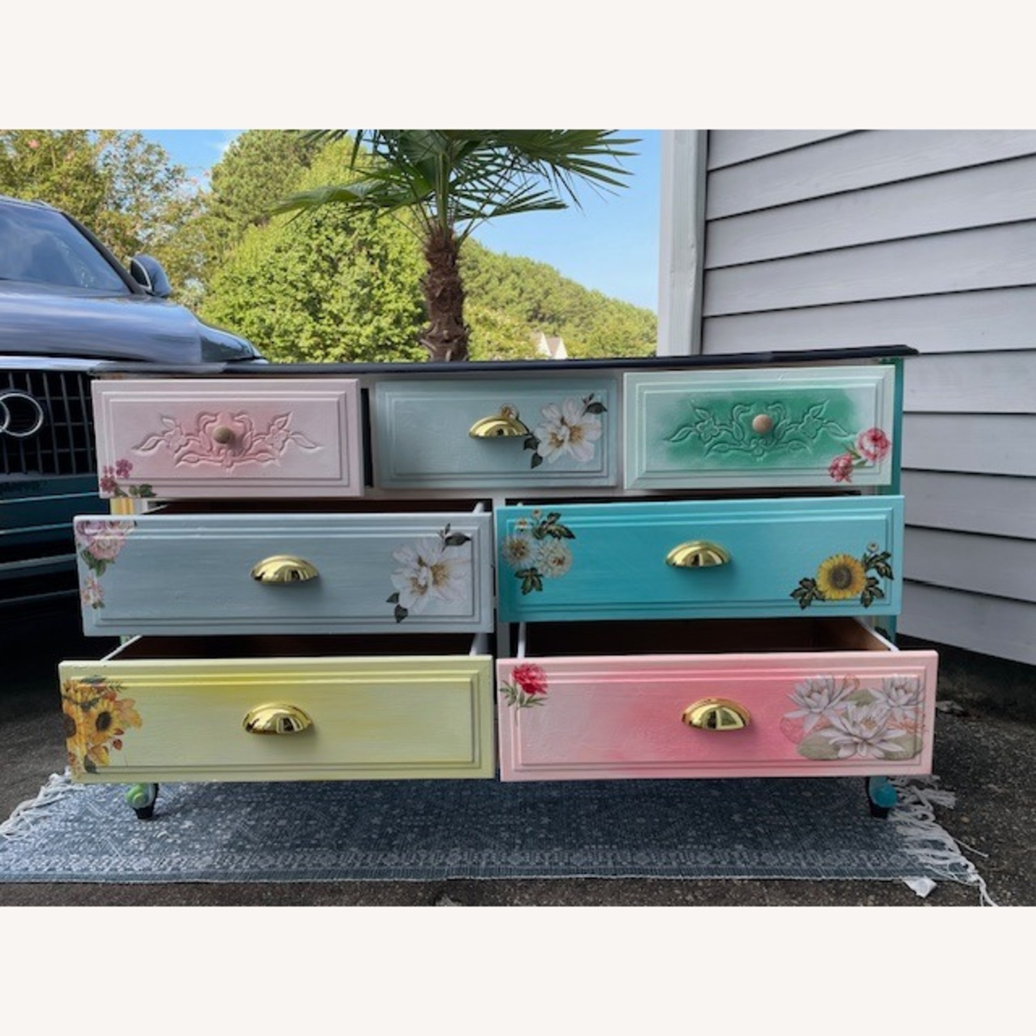 Vintage/Antique Dresser - image-8