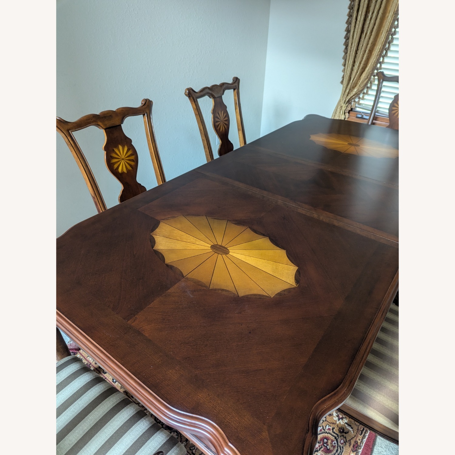 Ashley Furniture Glenn Eagle Dining Set - image-3