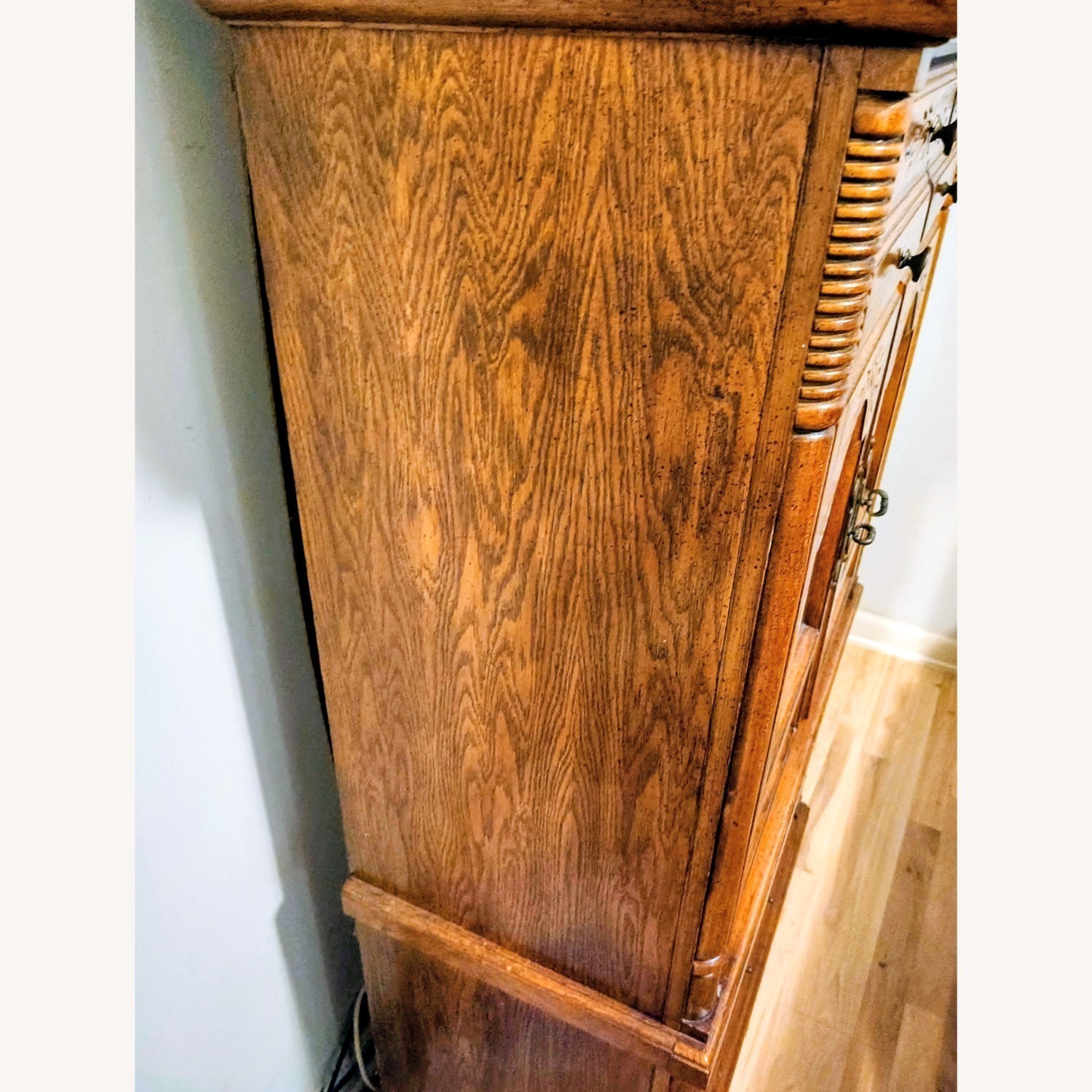 Vintage/Antique Dresser Chester - image-3