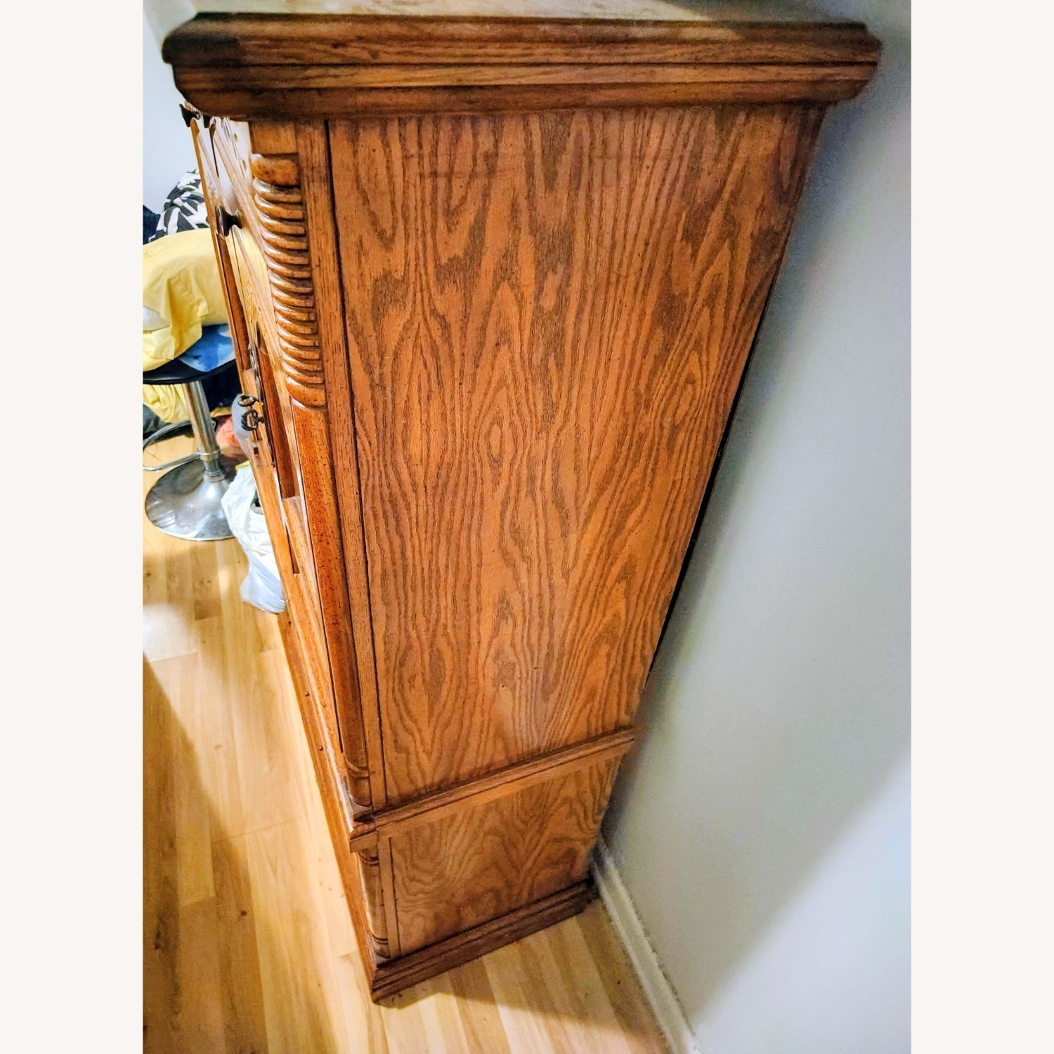 Vintage/Antique Dresser Chester - image-4