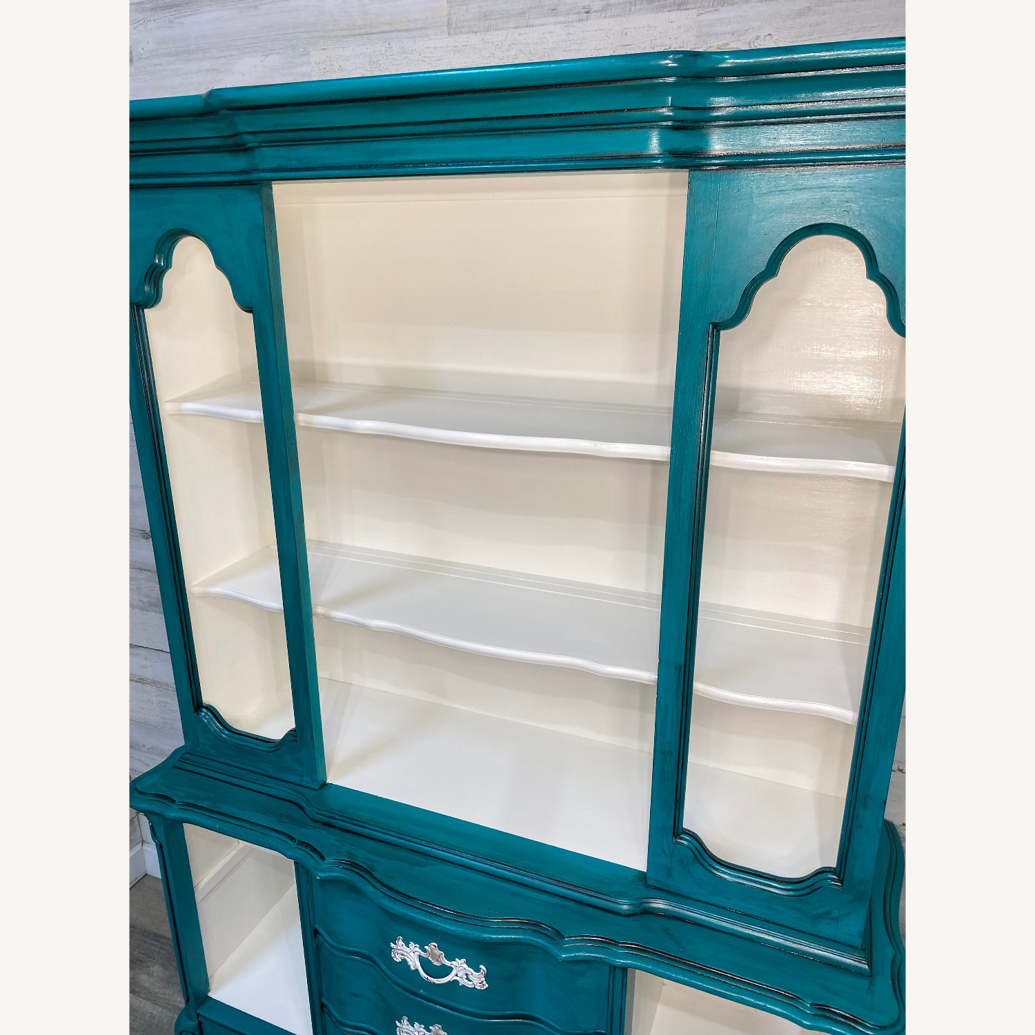 Turquoise French Provincial Bassett Open Hutch - image-2