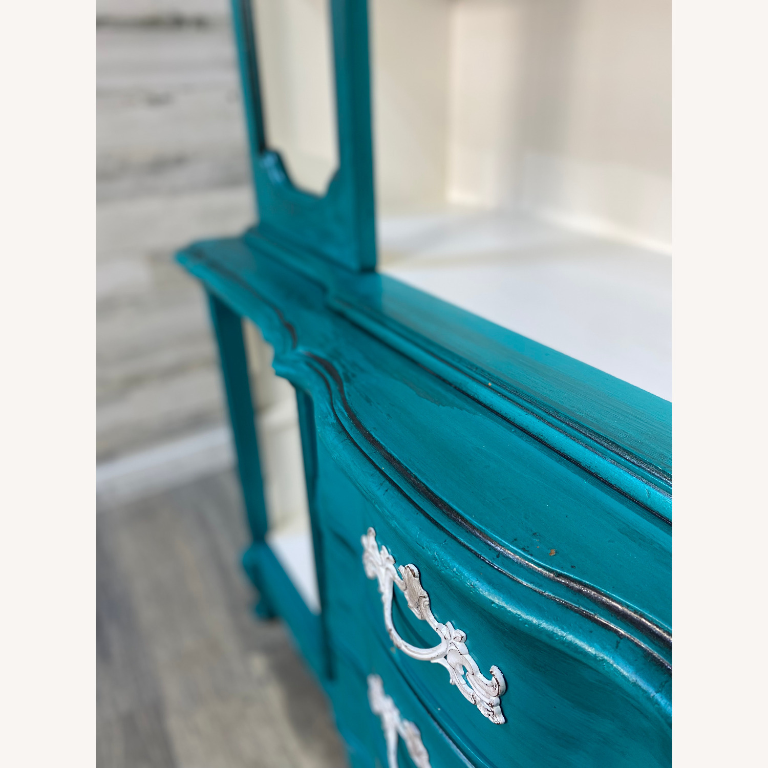 Turquoise French Provincial Bassett Open Hutch - image-6