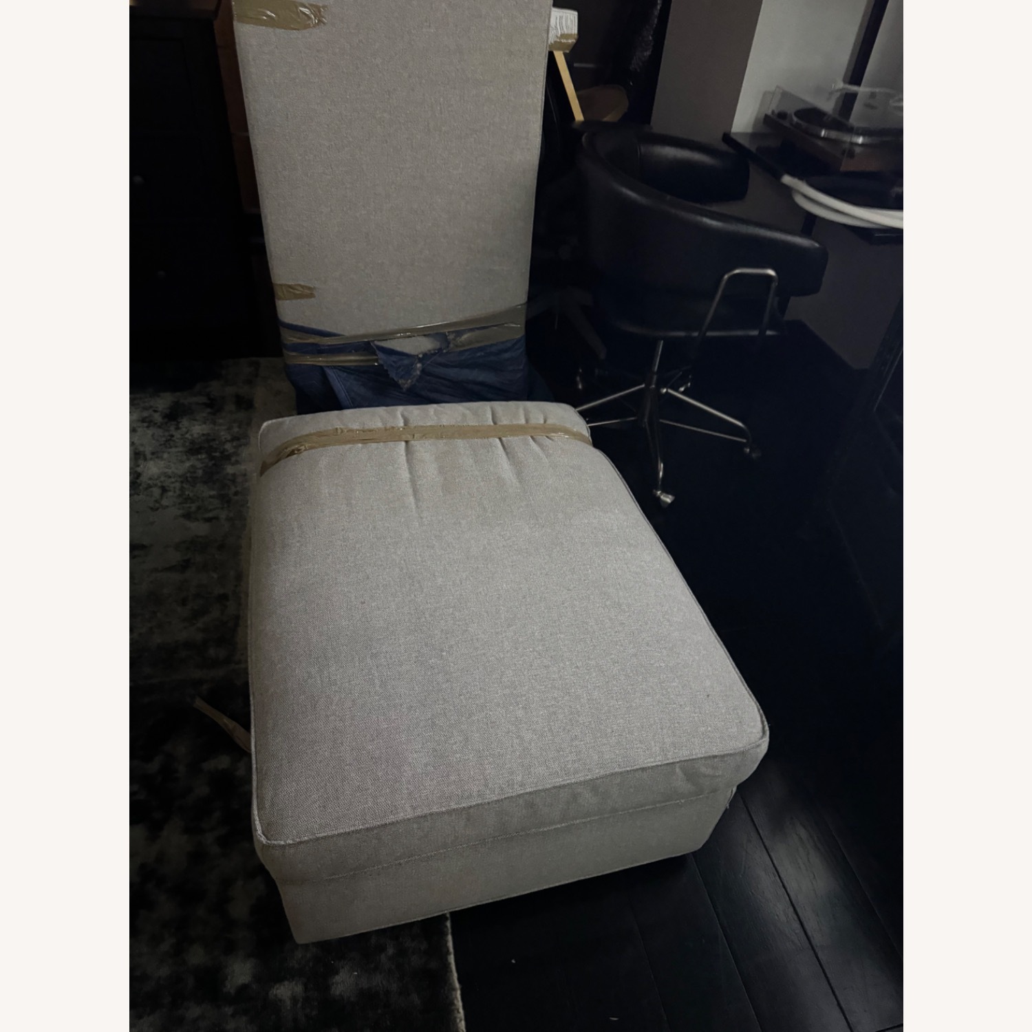 IKEA Kivik Light Gray 3+ Seater Sofa - image-4