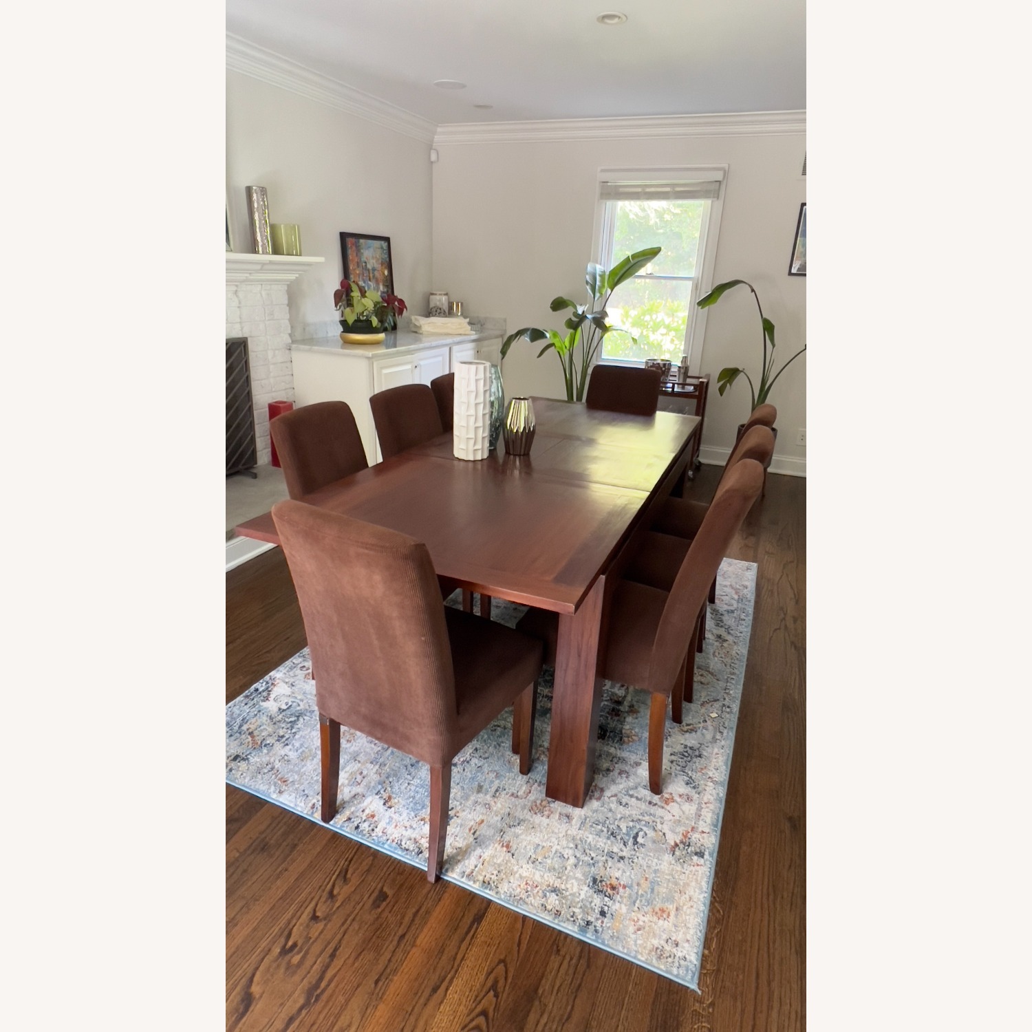 Extensible Dining Table with 8 Chairs - image-1