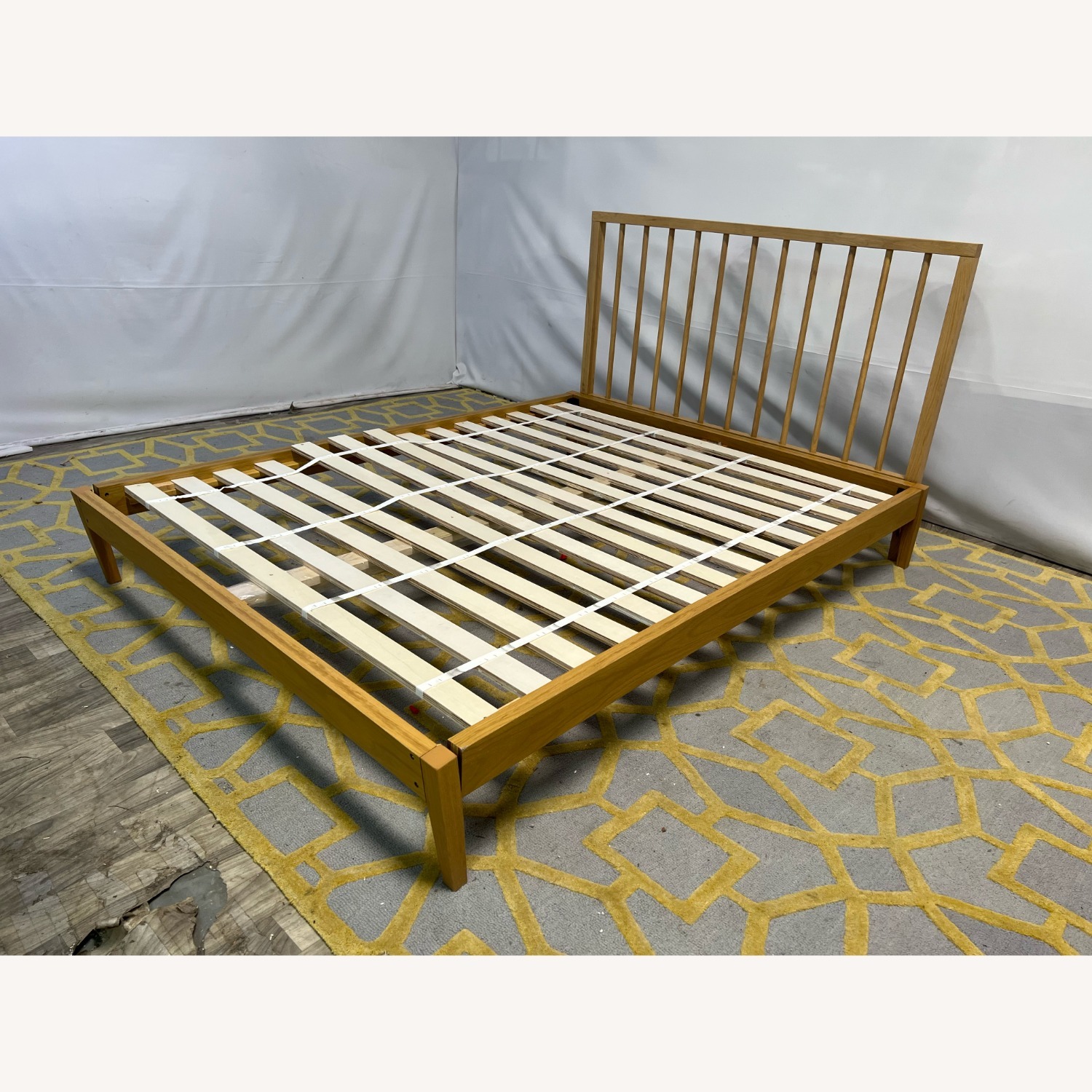 Fernish Thompson Spindle Queen Bed - image-3