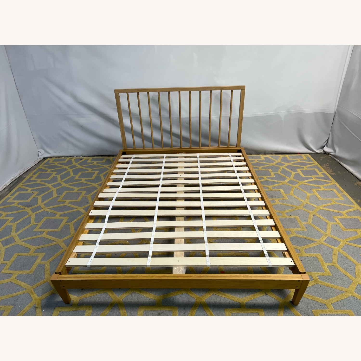 Fernish Thompson Spindle Queen Bed - image-1