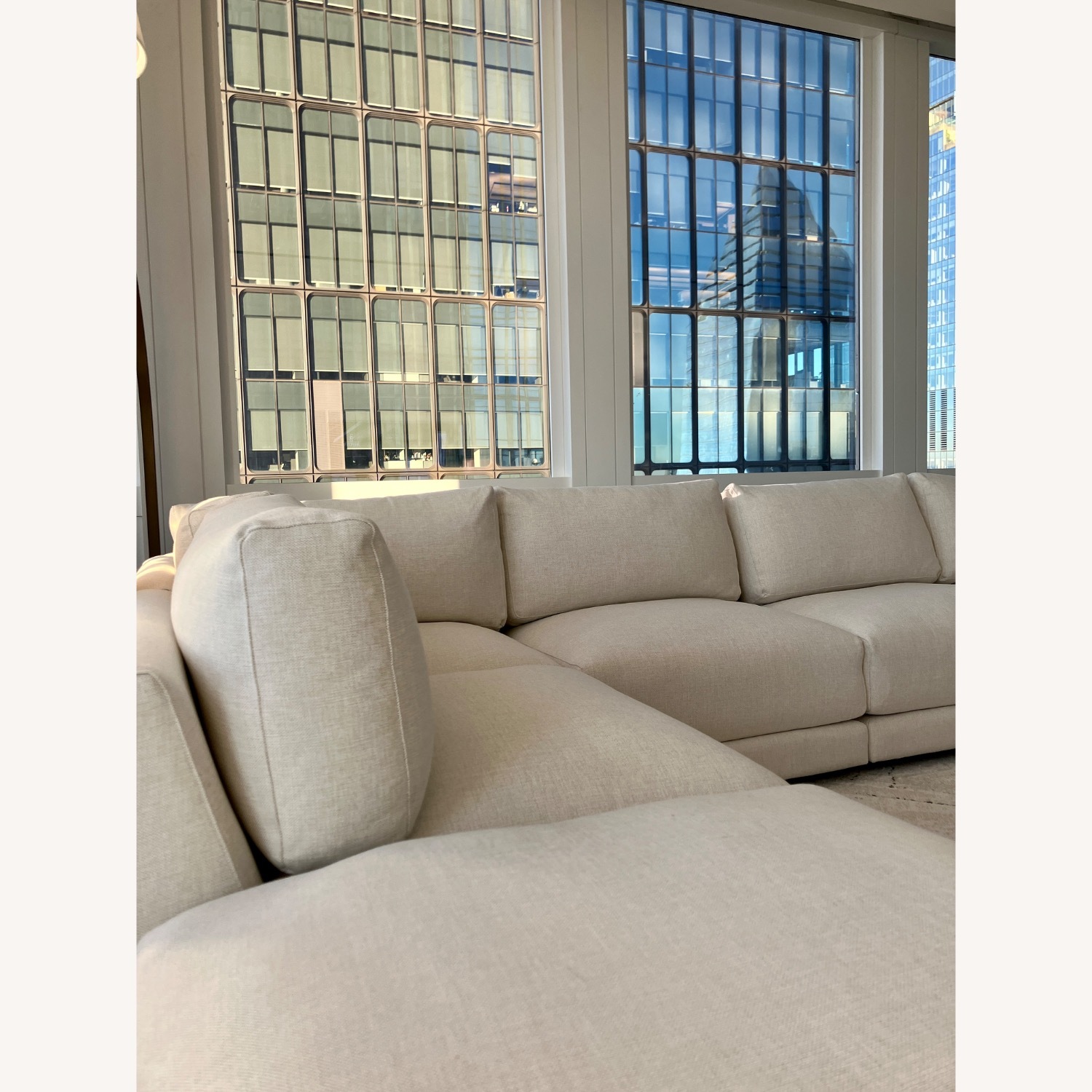 Rooms To Go Clemens Modular White Fabric 3+ Piece Sectional - image-7