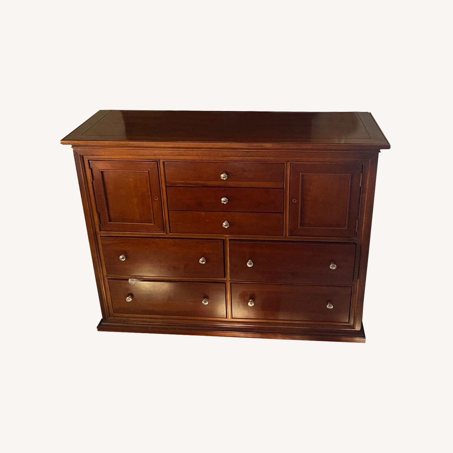 Stanley Dresser - image-0