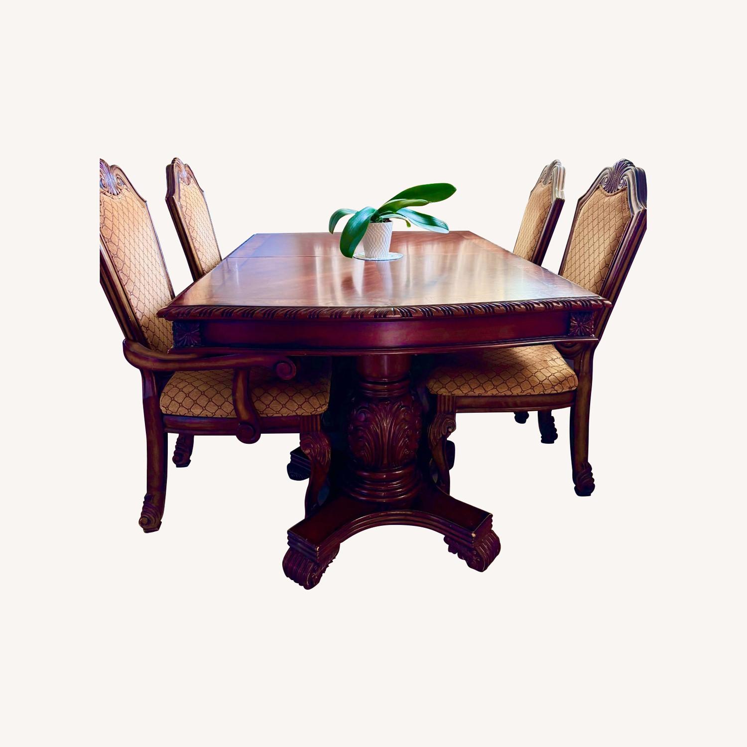 Extendable & Shortening Wooden Dining Table Set - image-0