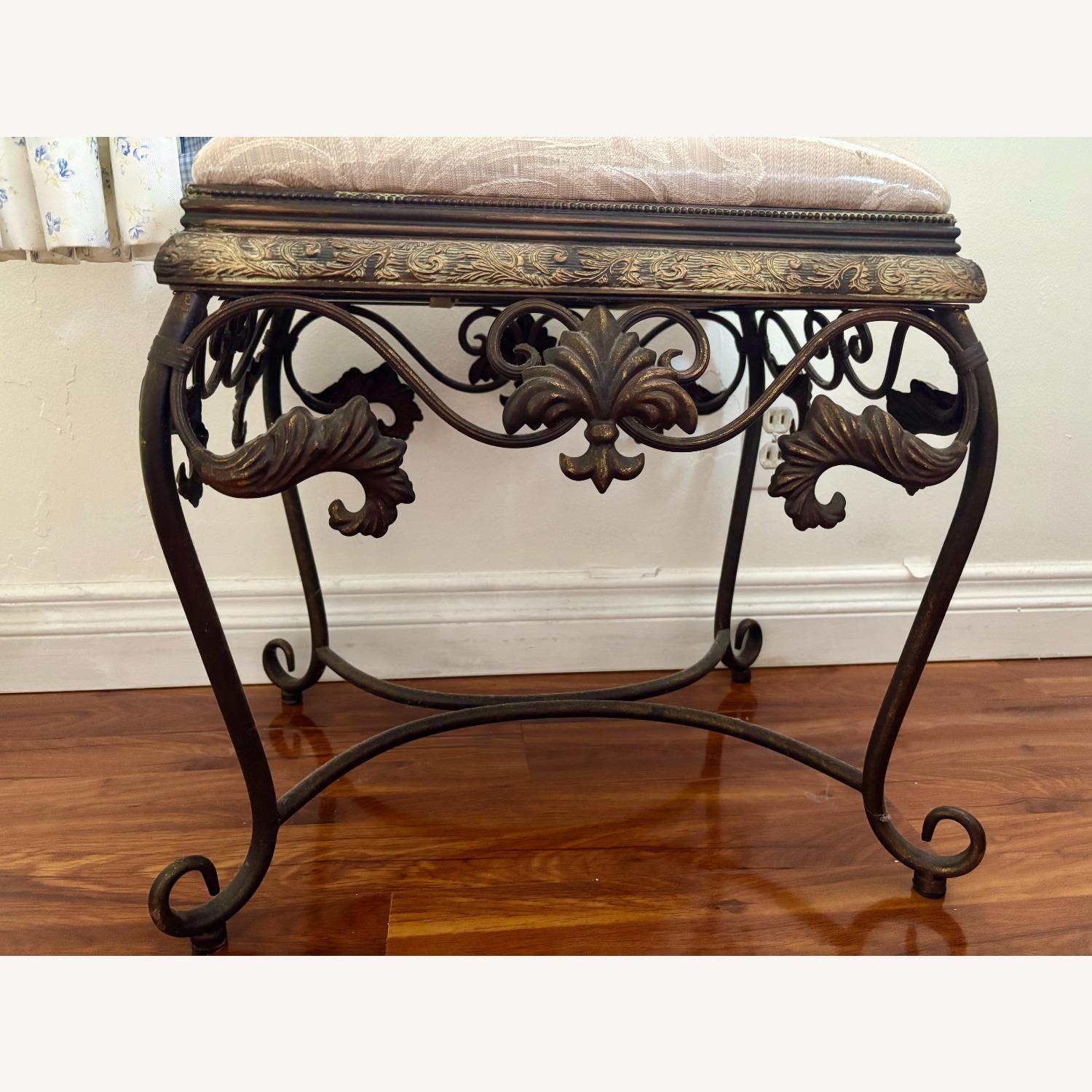 Vintage/Antique Finds Stool - image-2