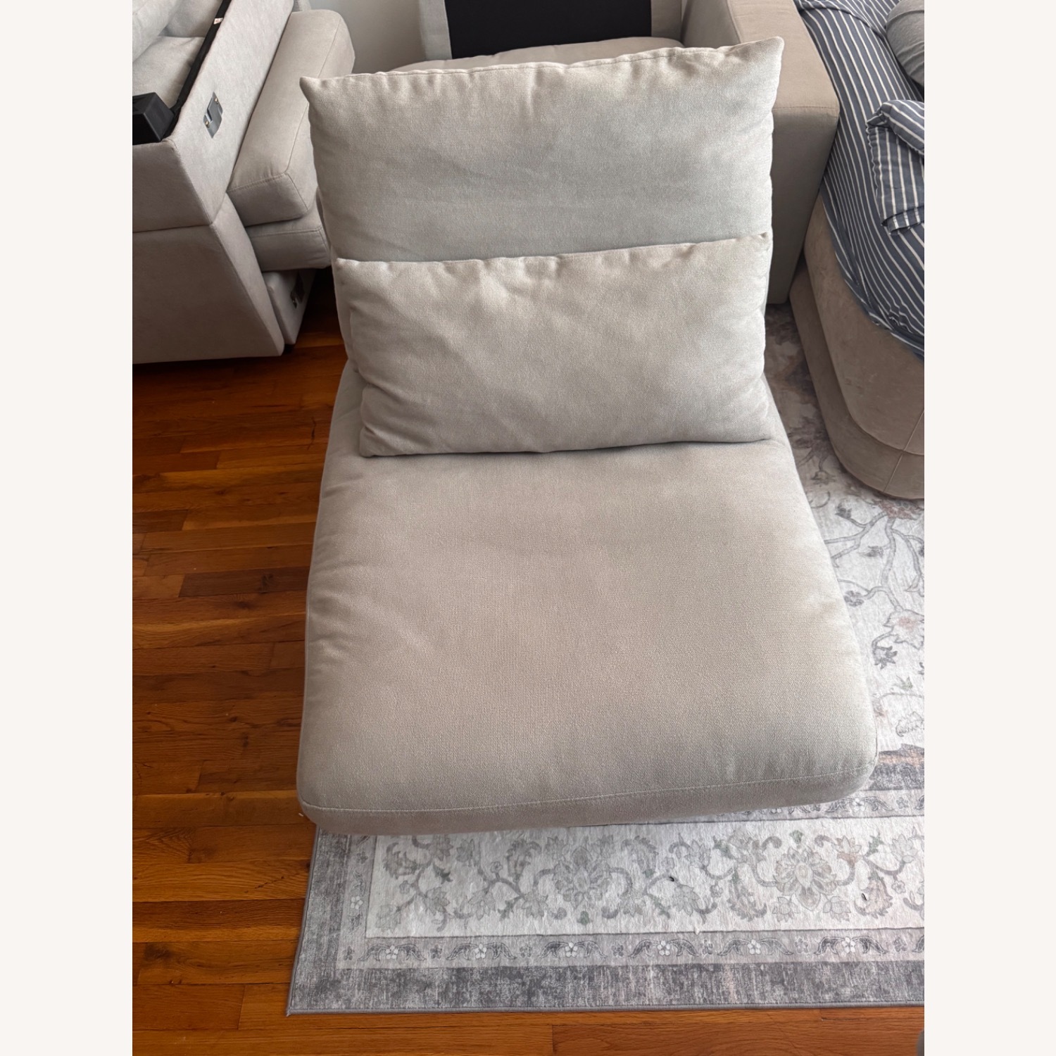 Amazon kevinplus Light Gray Linen 3+ Piece Sectional - image-4