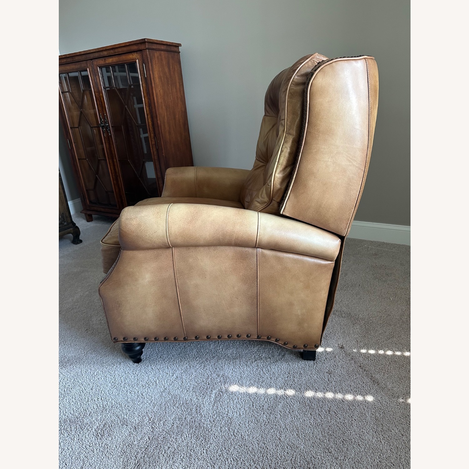 Bernhardt Miller Recliner  - image-5