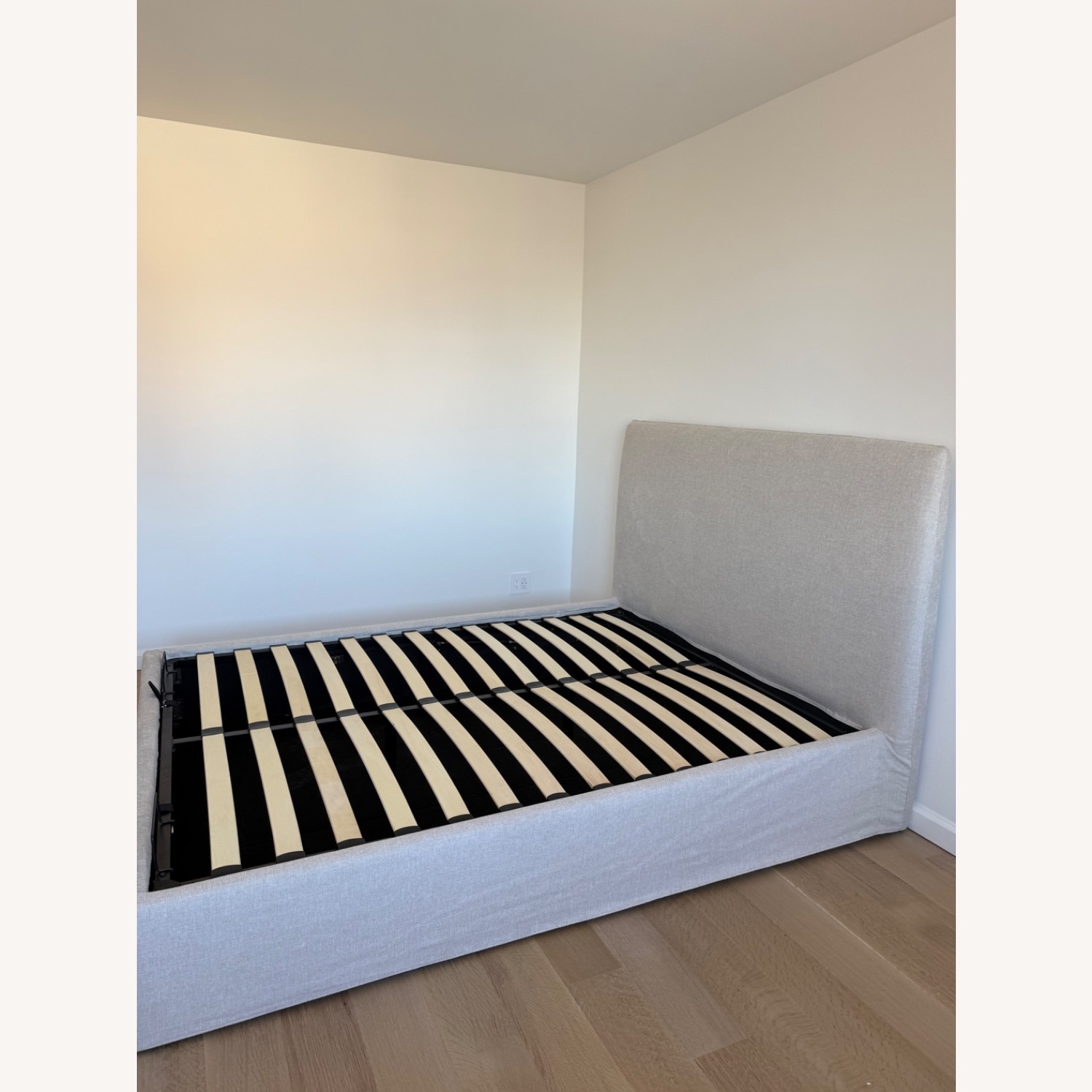 Sundays Wave Storage Bed, Queen - image-2