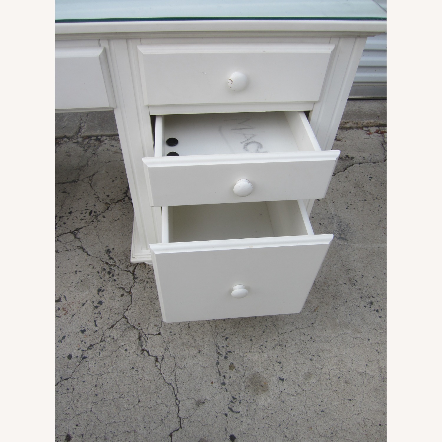 VTG White Wood Computer Desk - image-4