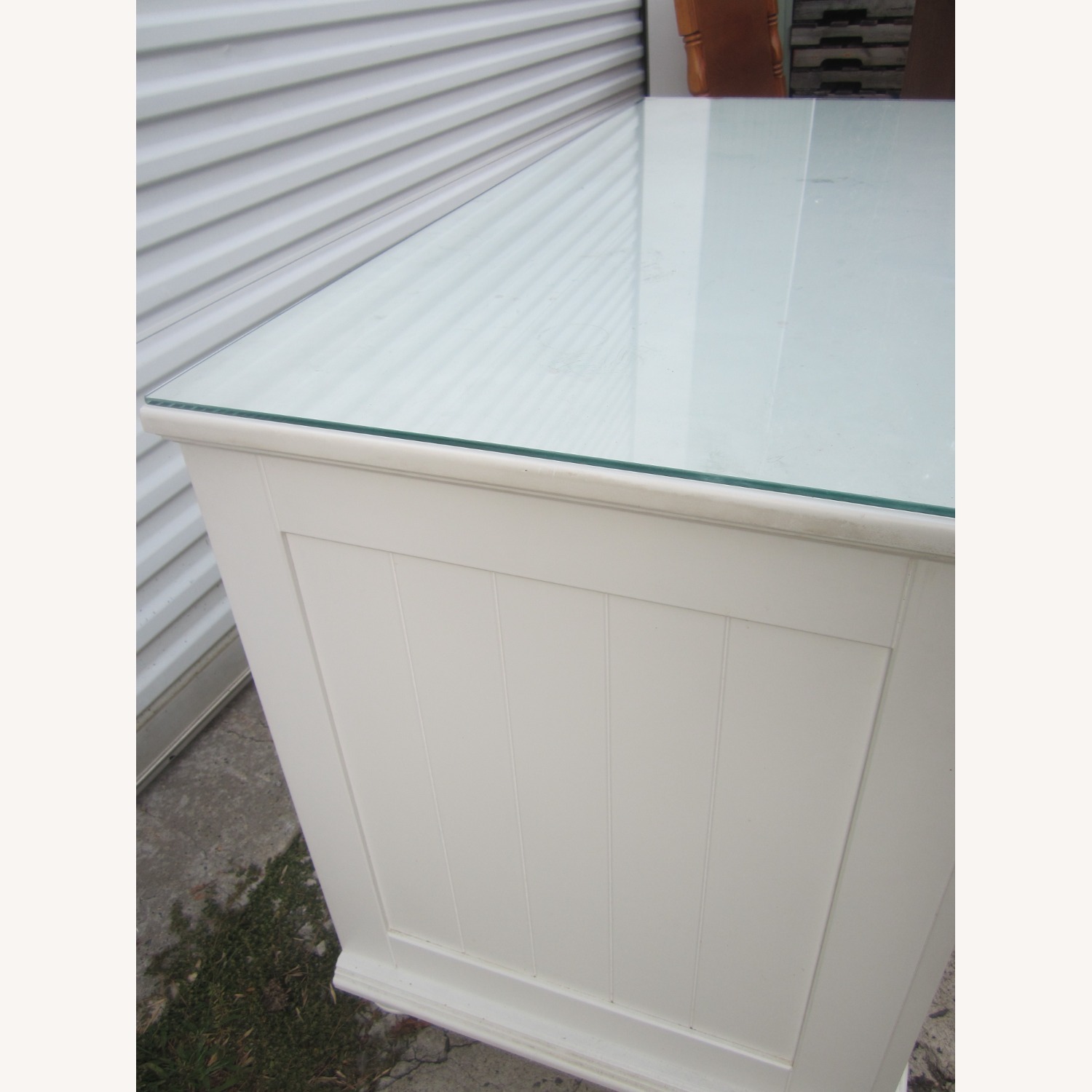 VTG White Wood Computer Desk - image-7