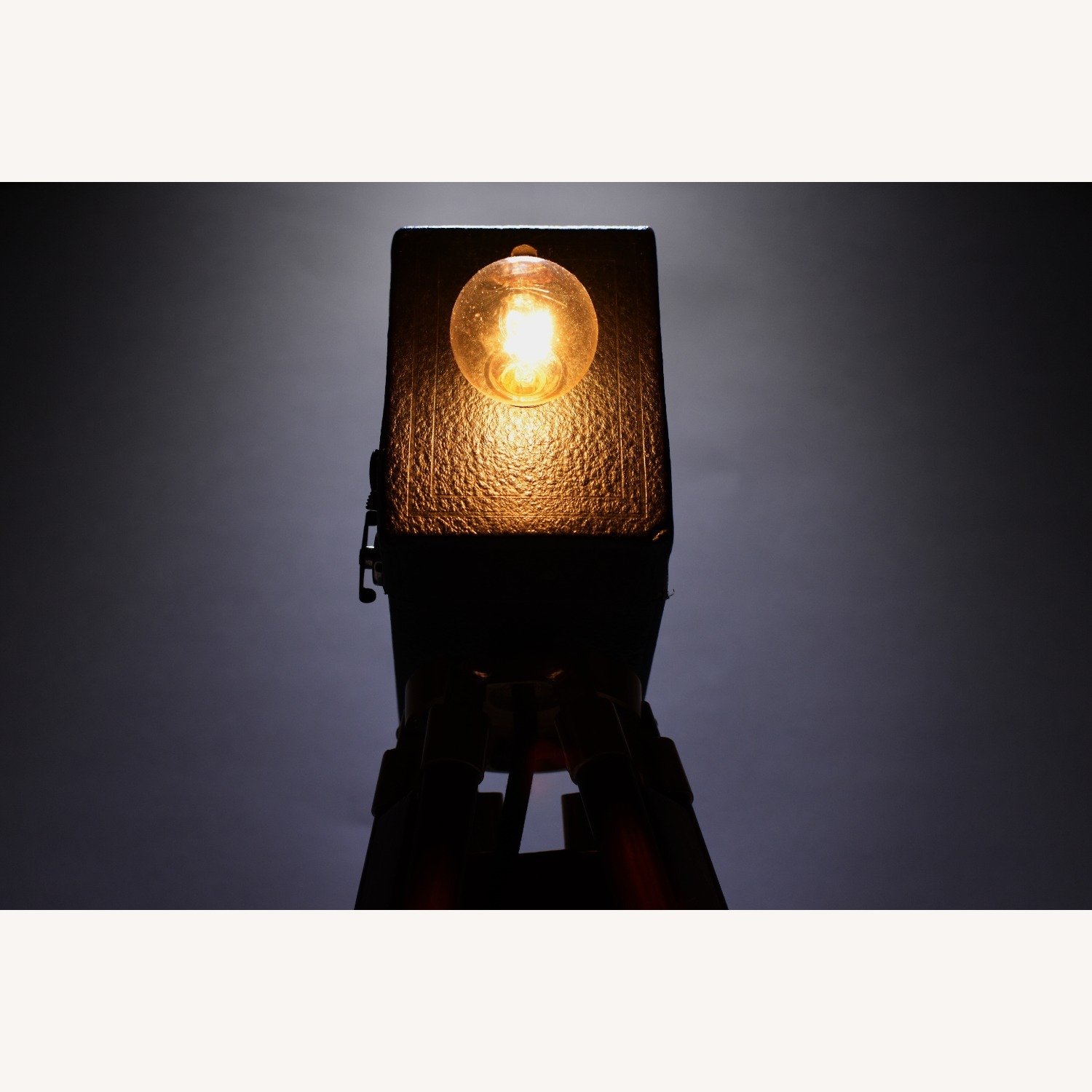 Vintage-Style Camera Lamp on Wooden Tripod - image-4