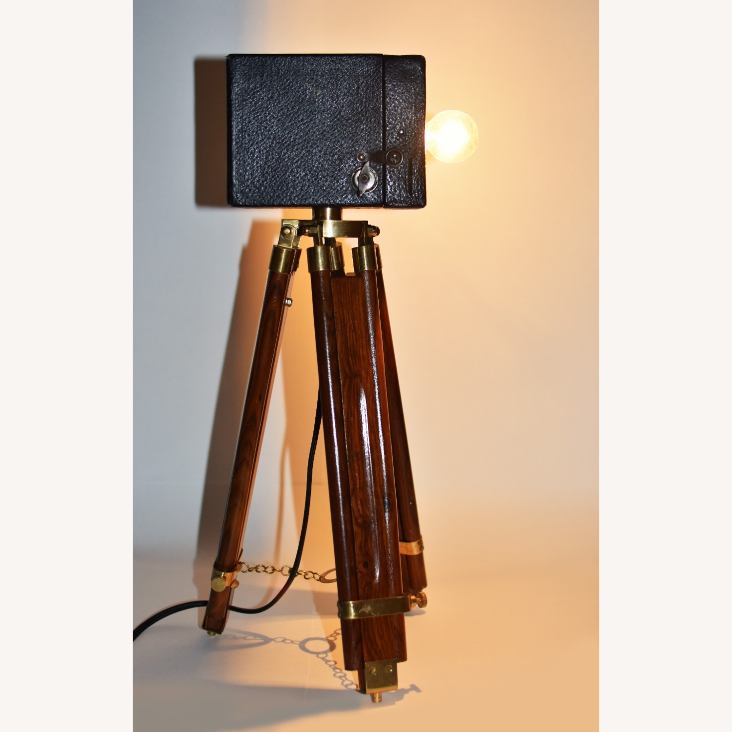 Vintage-Style Camera Lamp on Wooden Tripod - image-6